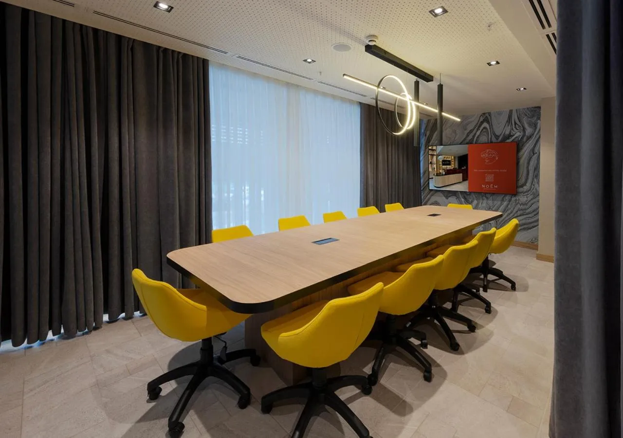 Meeting/conference room in Noém Hotel