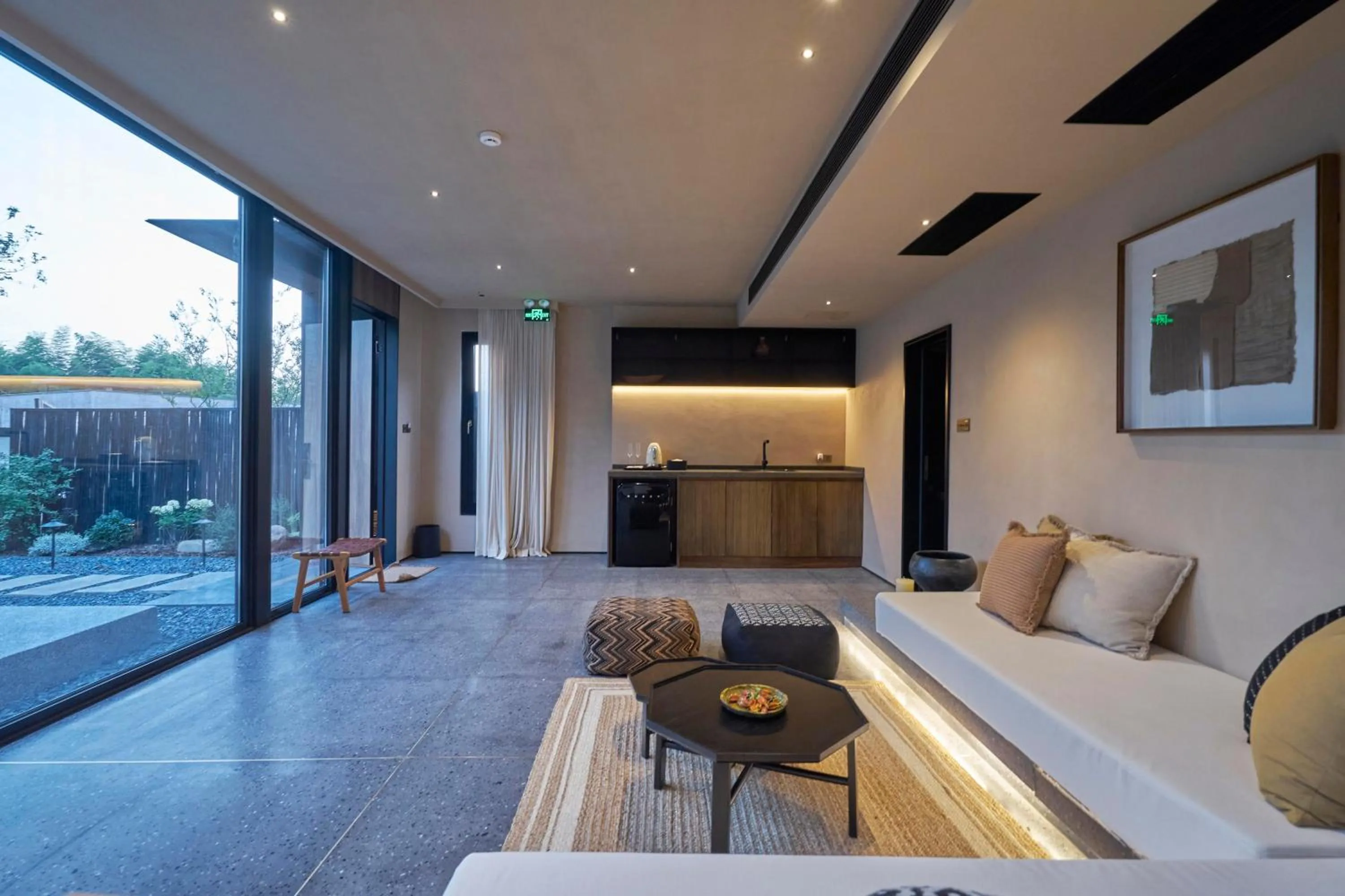 Living room in Anji ke gamer wild luxury Resort villa