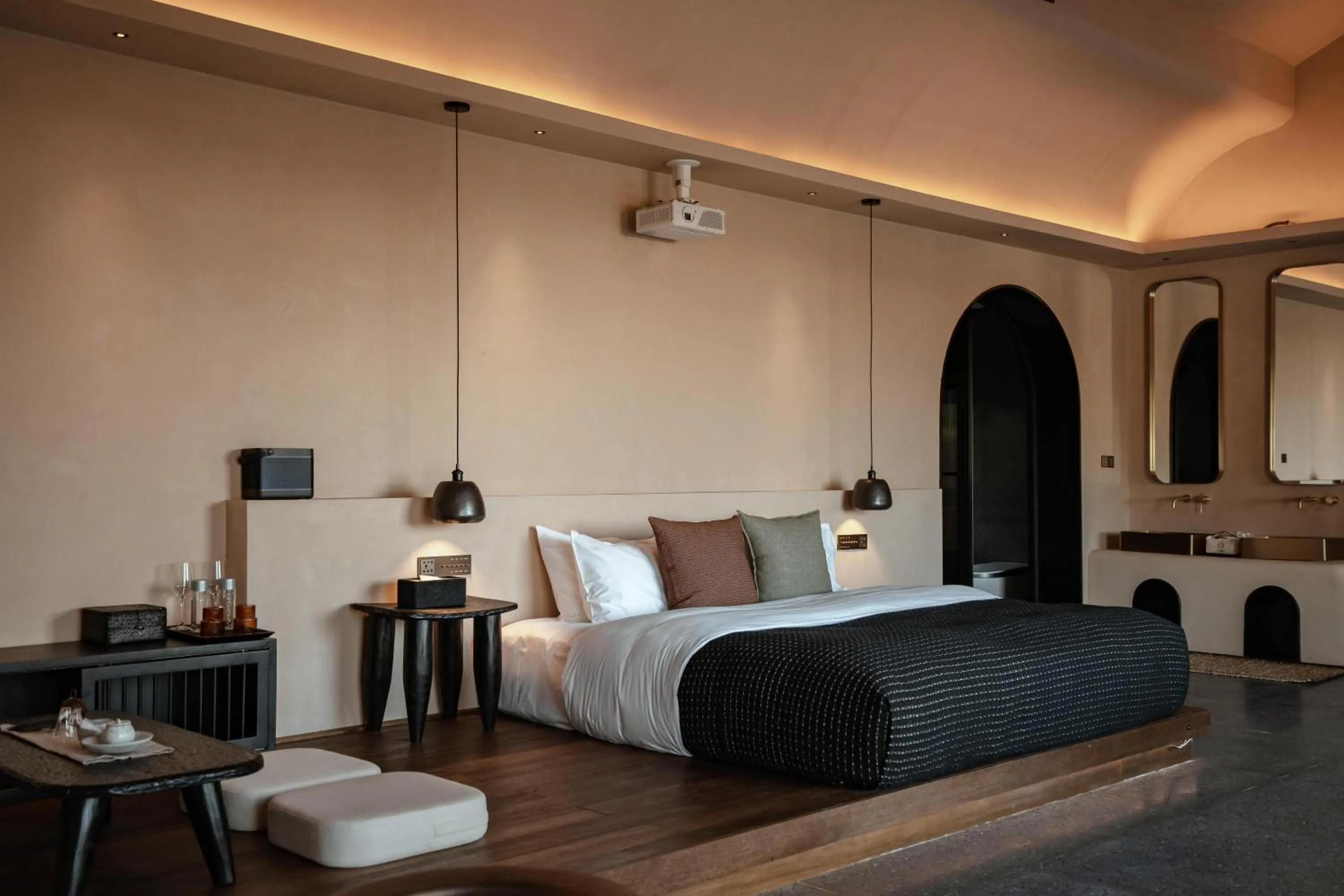 Seating area, Bed in Anji ke gamer wild luxury Resort villa