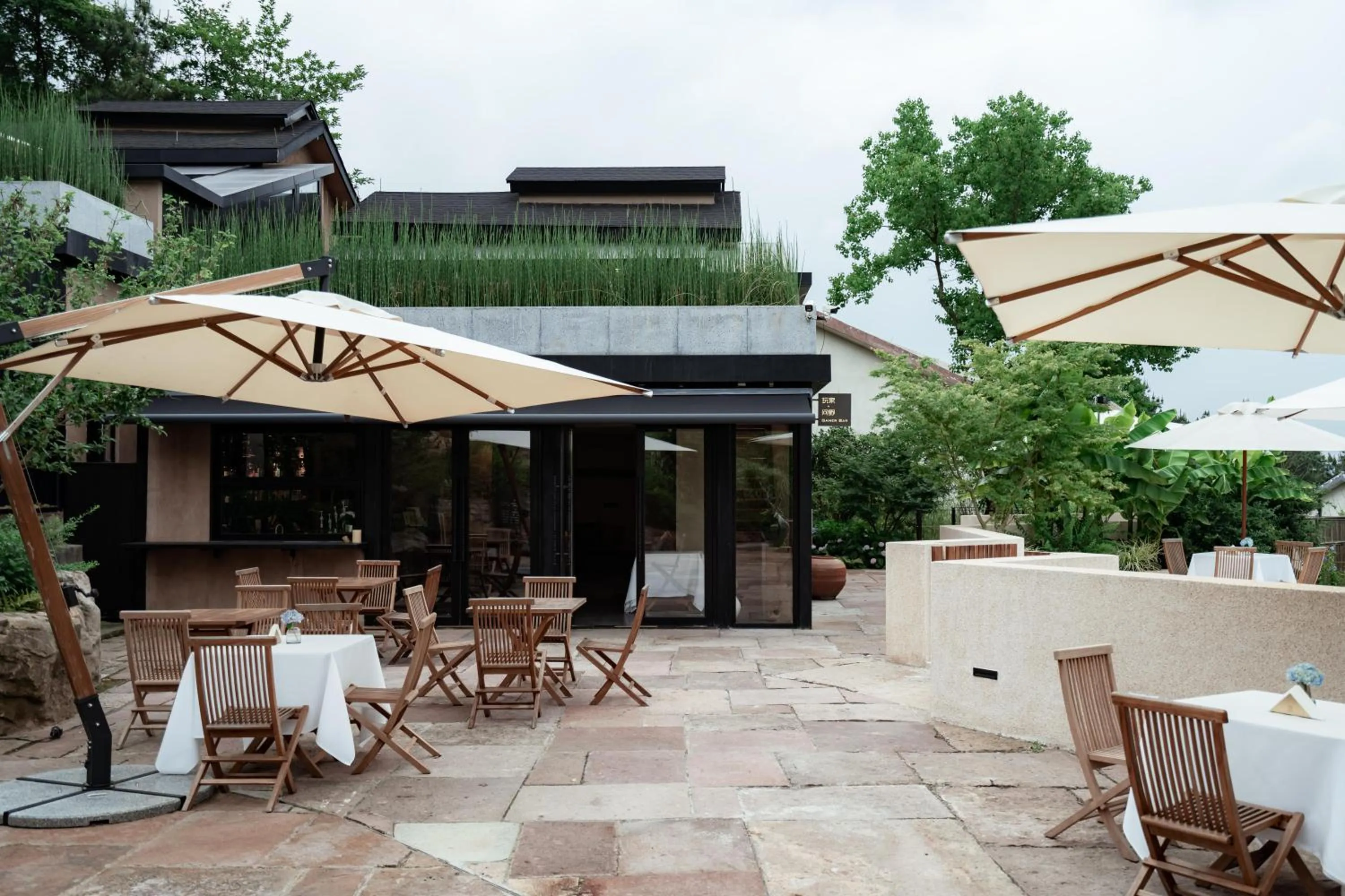 Lounge or bar in Anji ke gamer wild luxury Resort villa