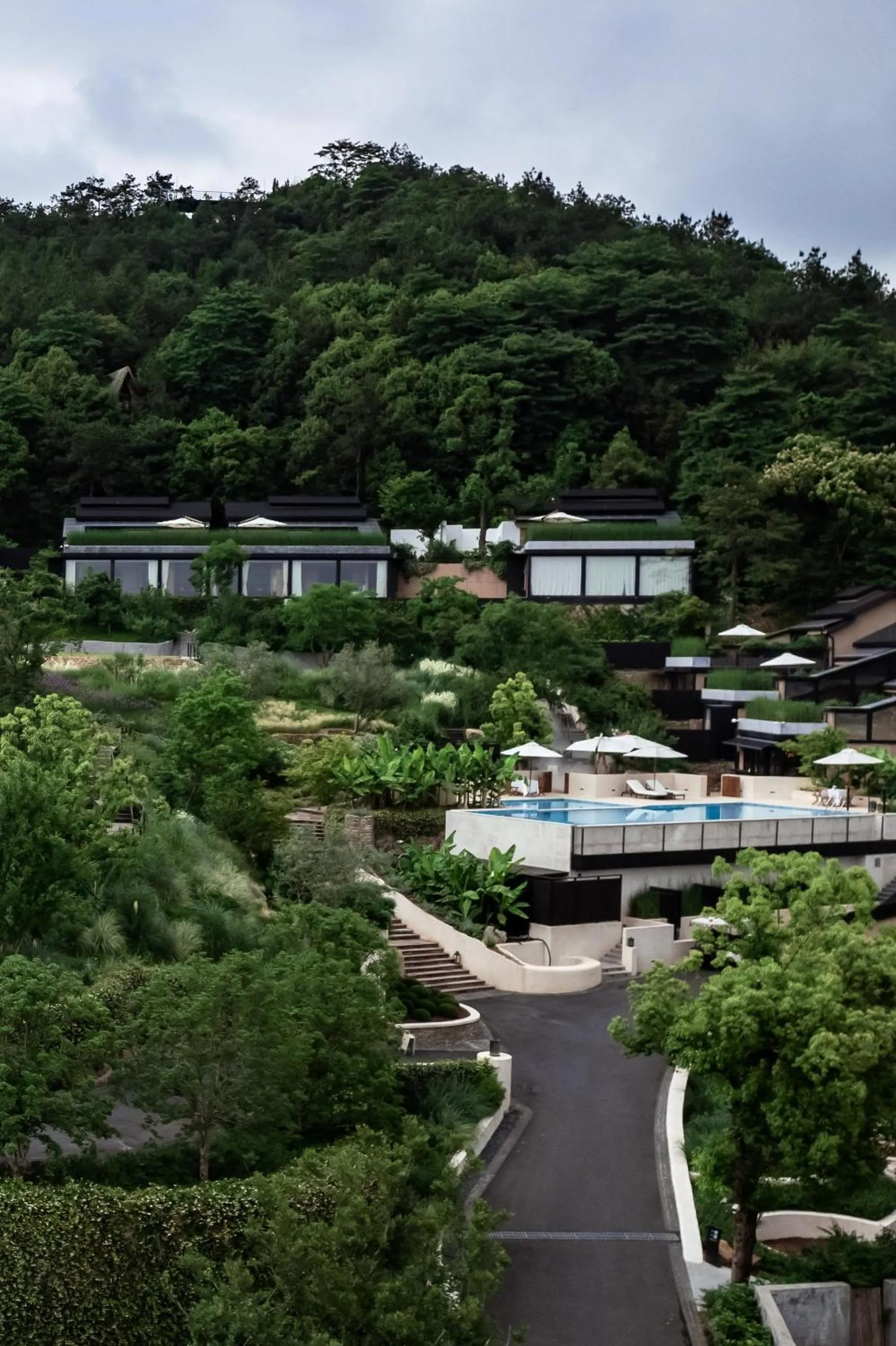 Property building in Anji ke gamer wild luxury Resort villa