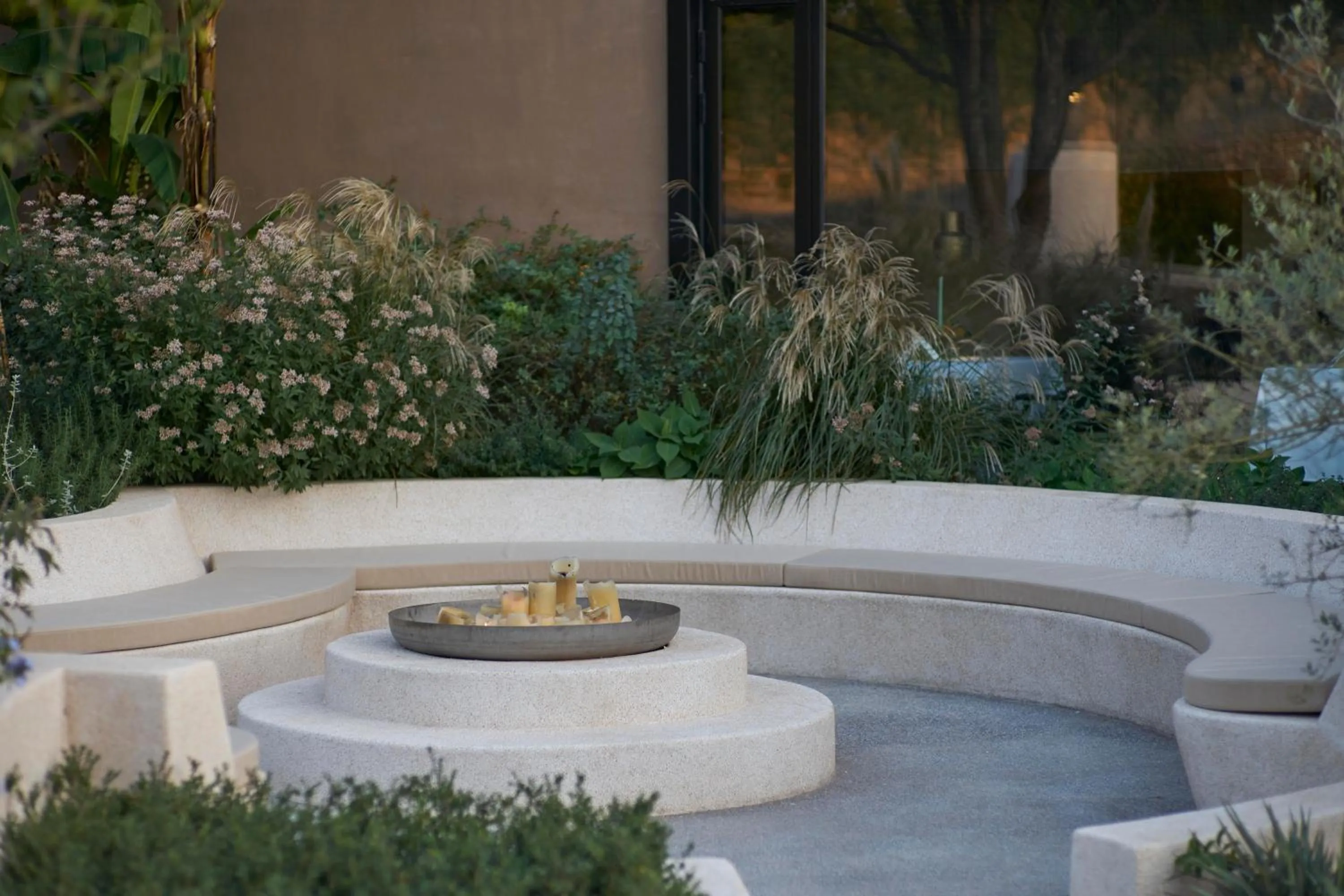 Inner courtyard view in Anji ke gamer wild luxury Resort villa