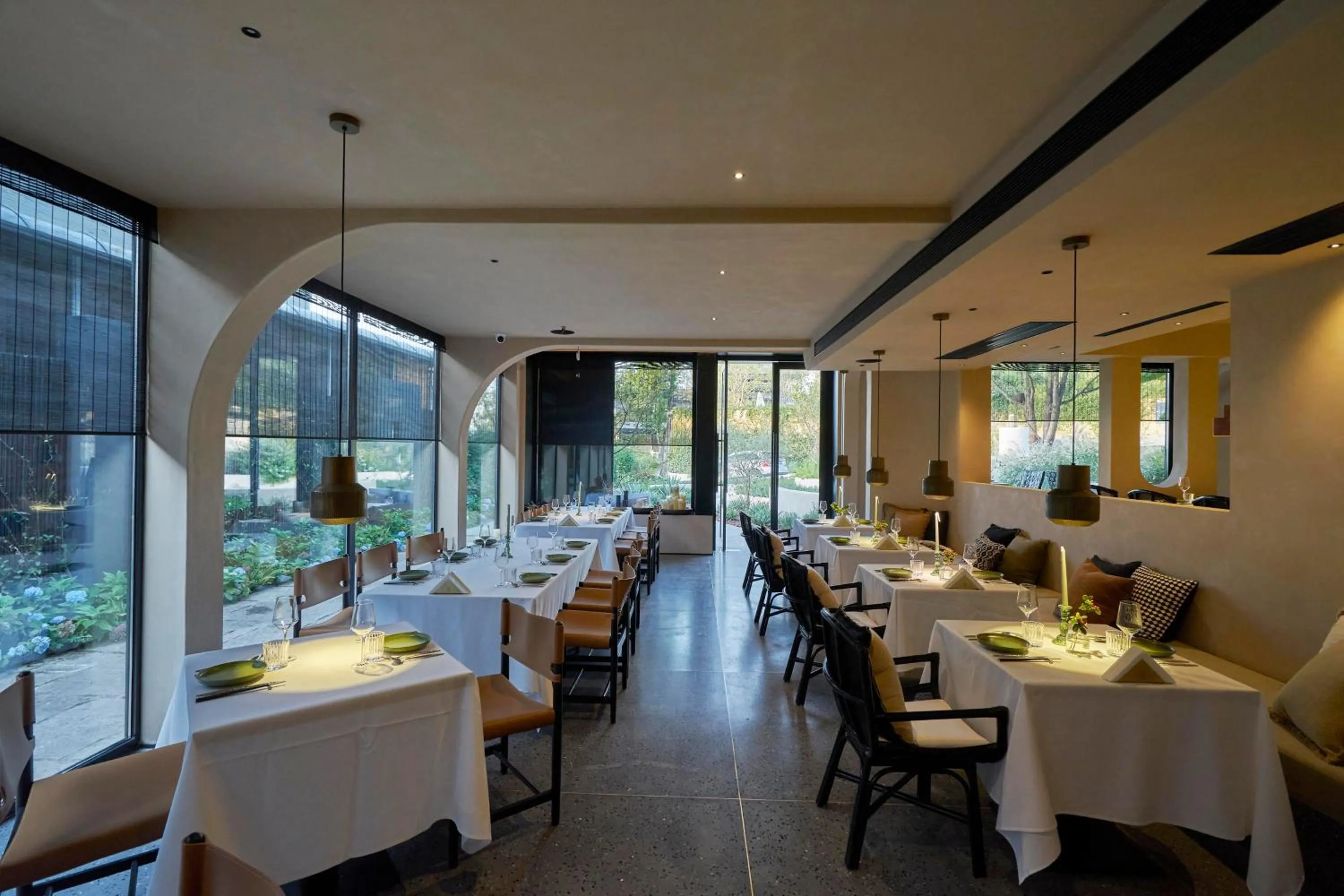 Restaurant/places to eat in Anji ke gamer wild luxury Resort villa