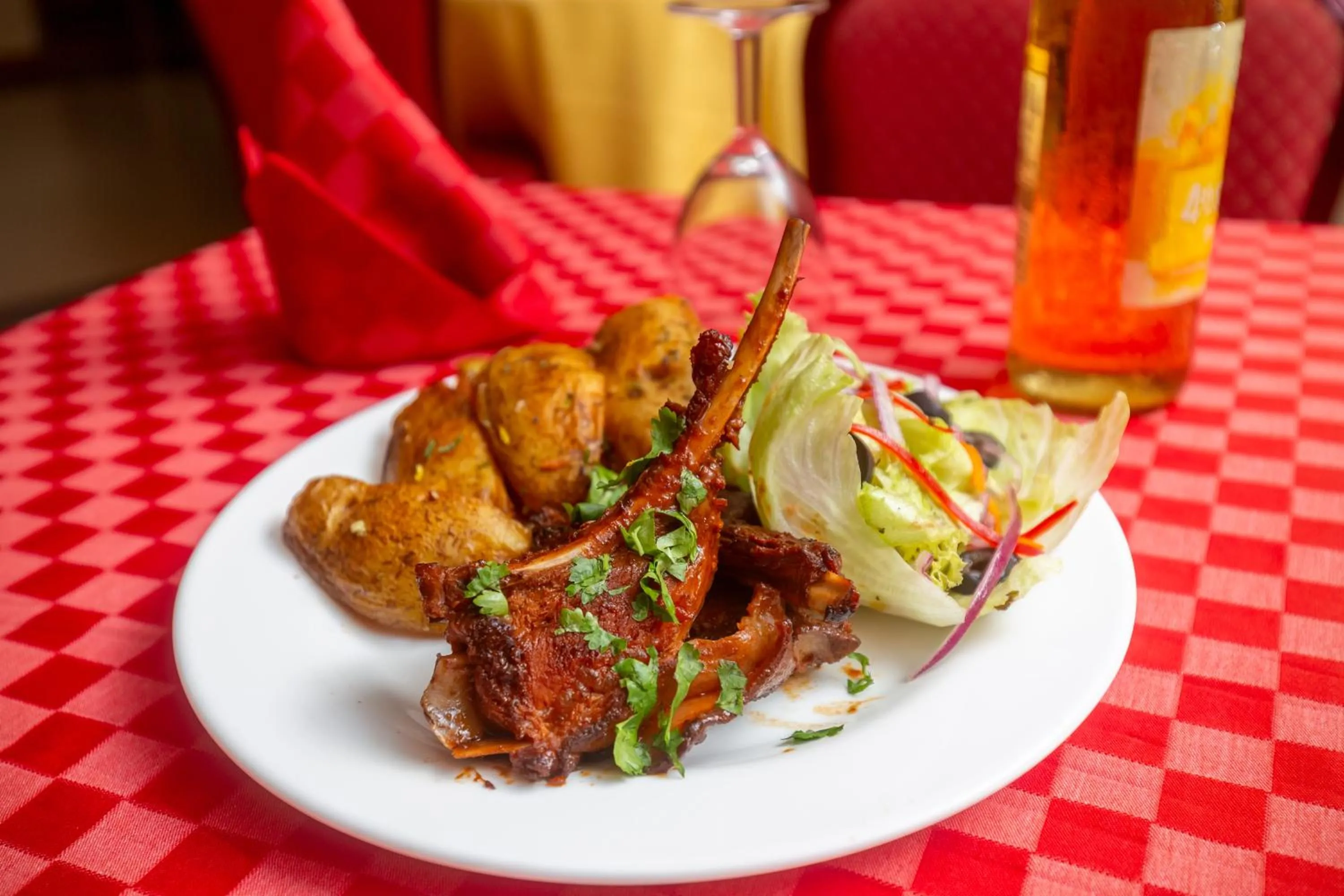 Food and drinks in Holiday Express Hotel Kampala