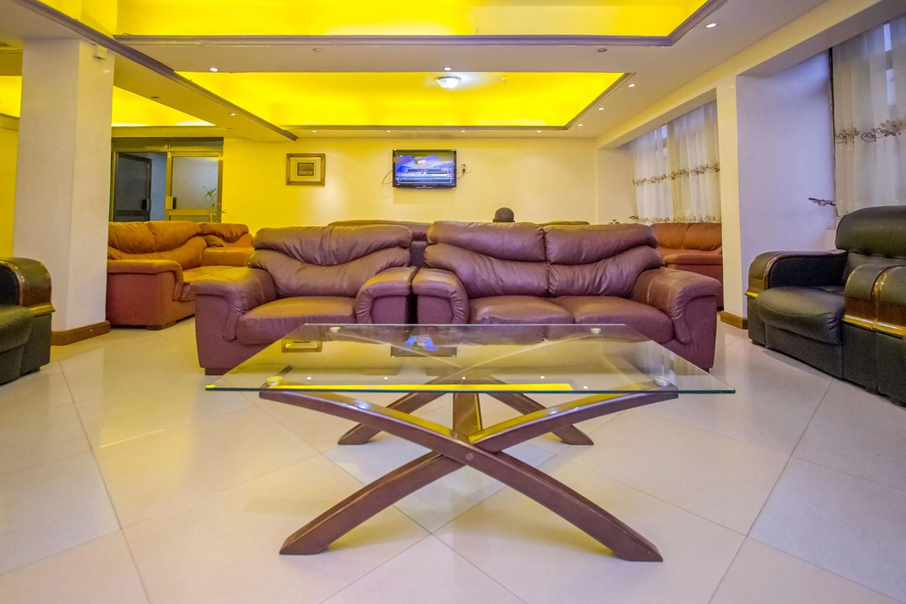 Lobby or reception in Holiday Express Hotel Kampala