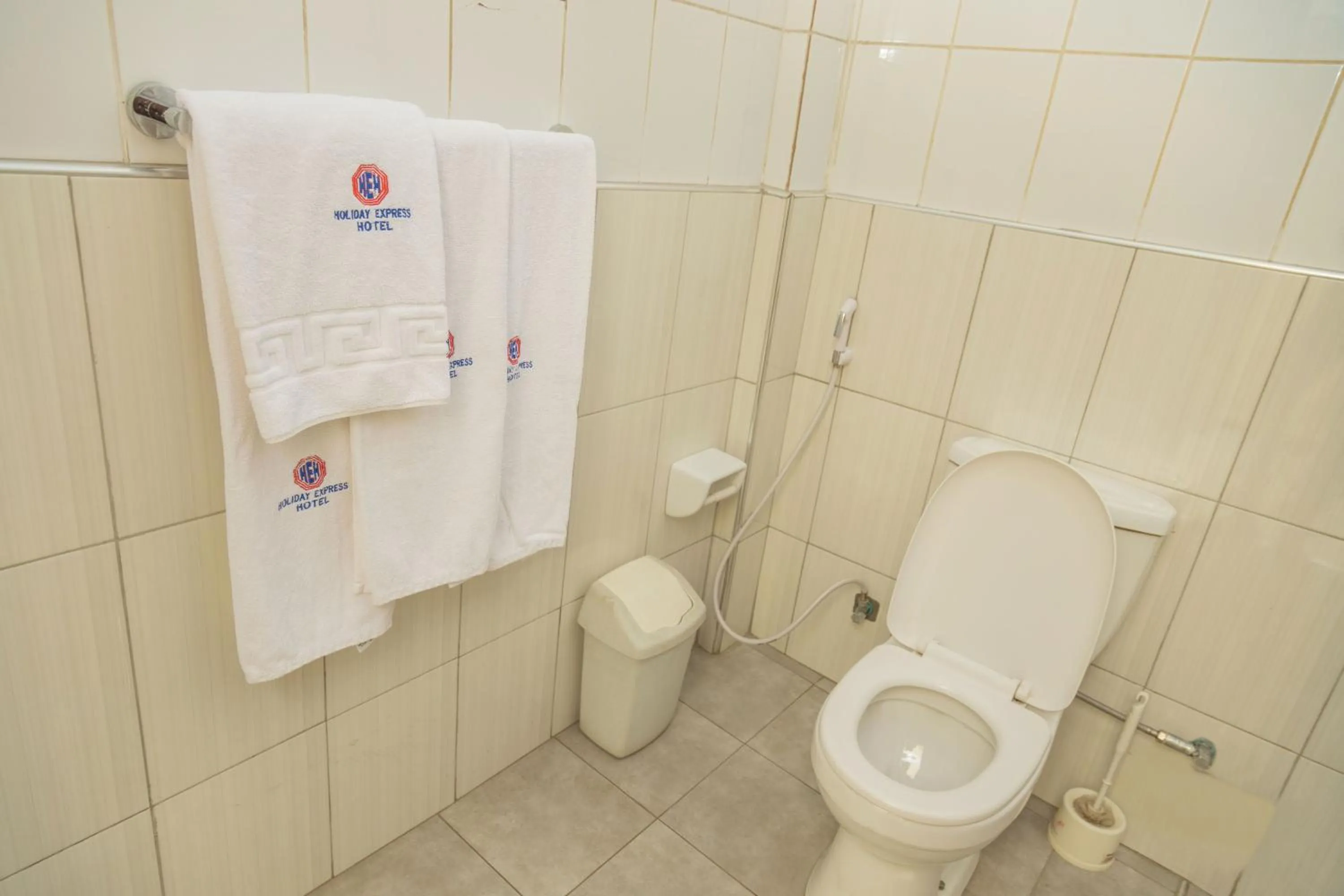 Shower in Holiday Express Hotel Kampala