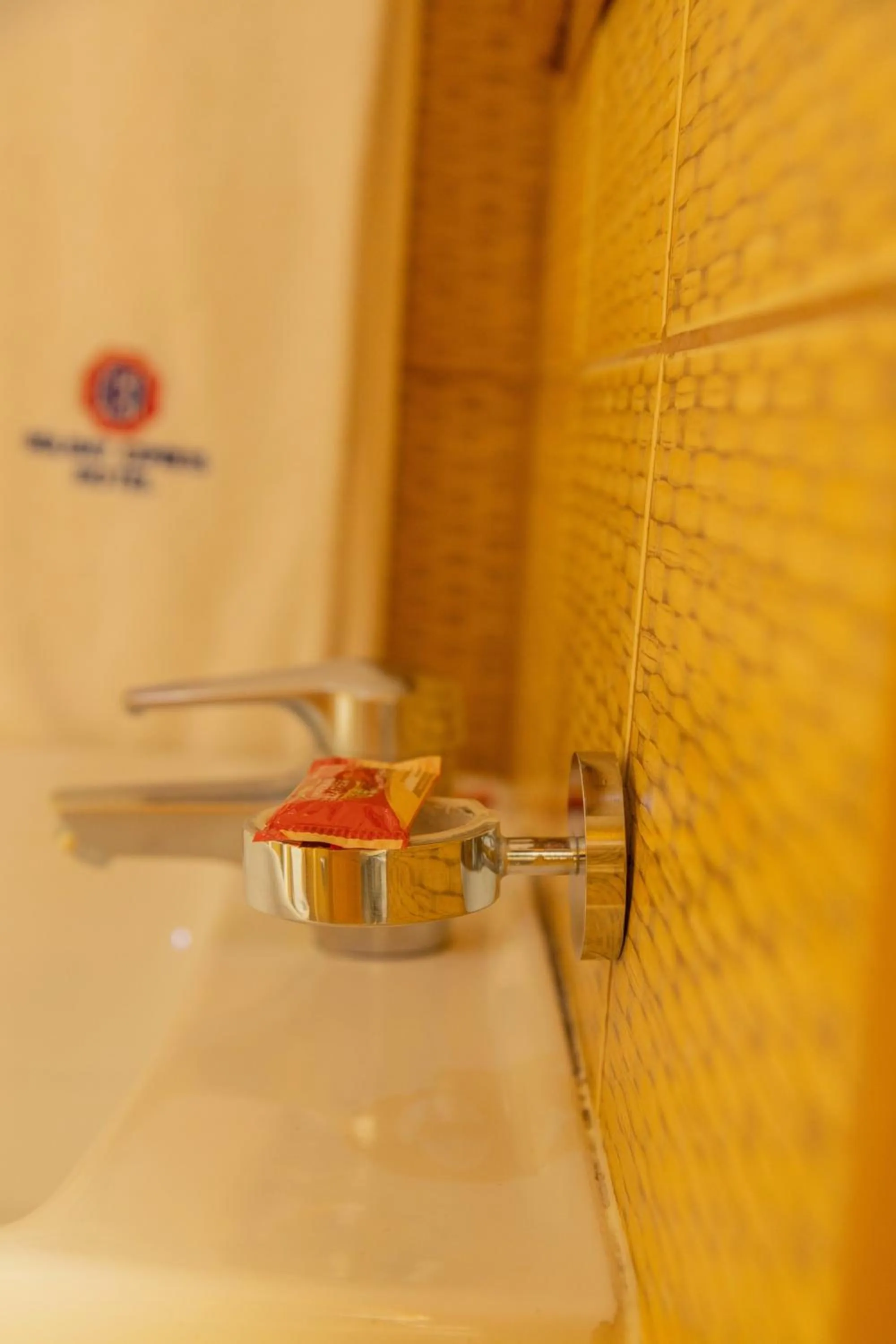 Bathroom in Holiday Express Hotel Kampala