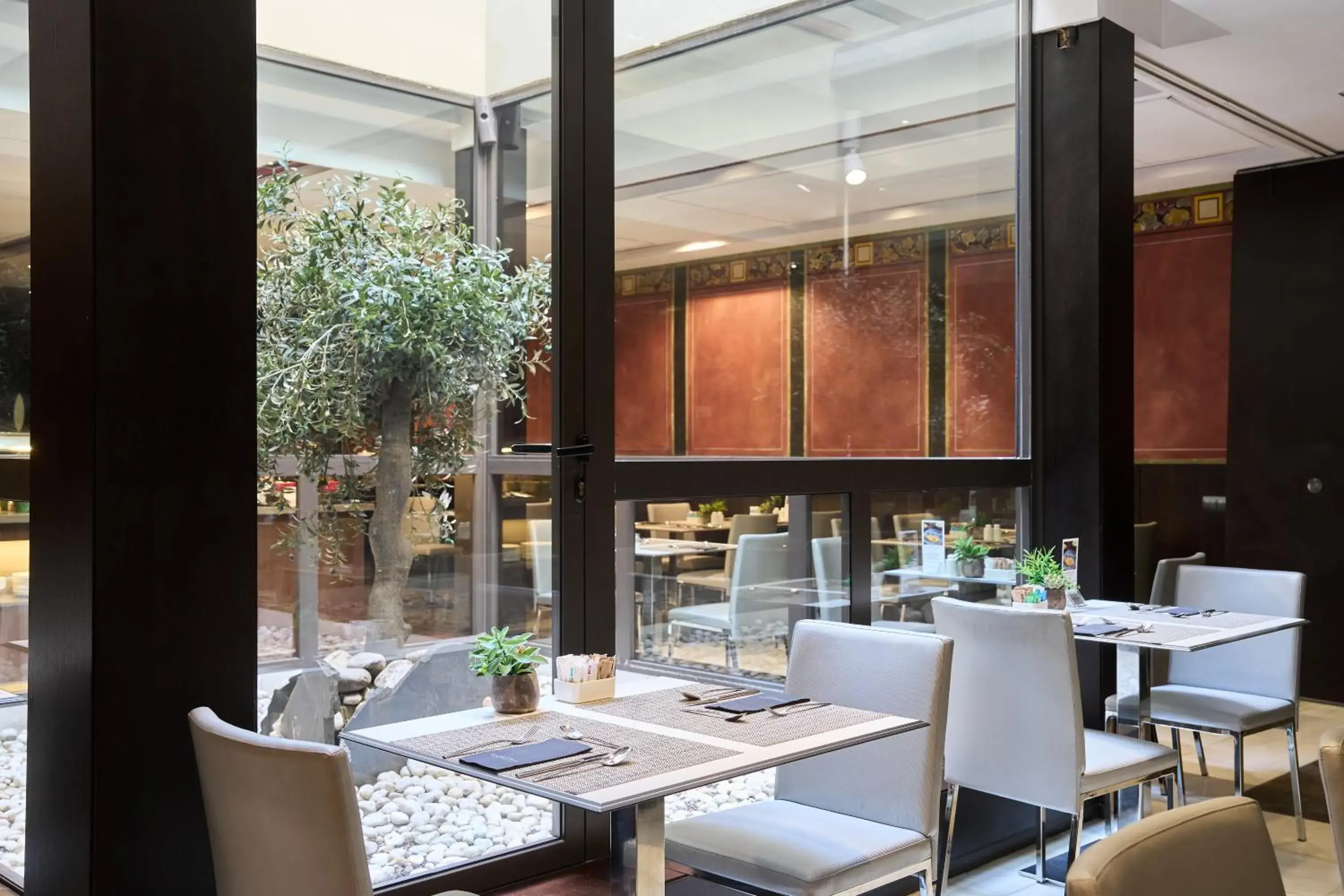 Restaurant/places to eat in Catalonia Port Restaurant/places to eat in Catalonia Port