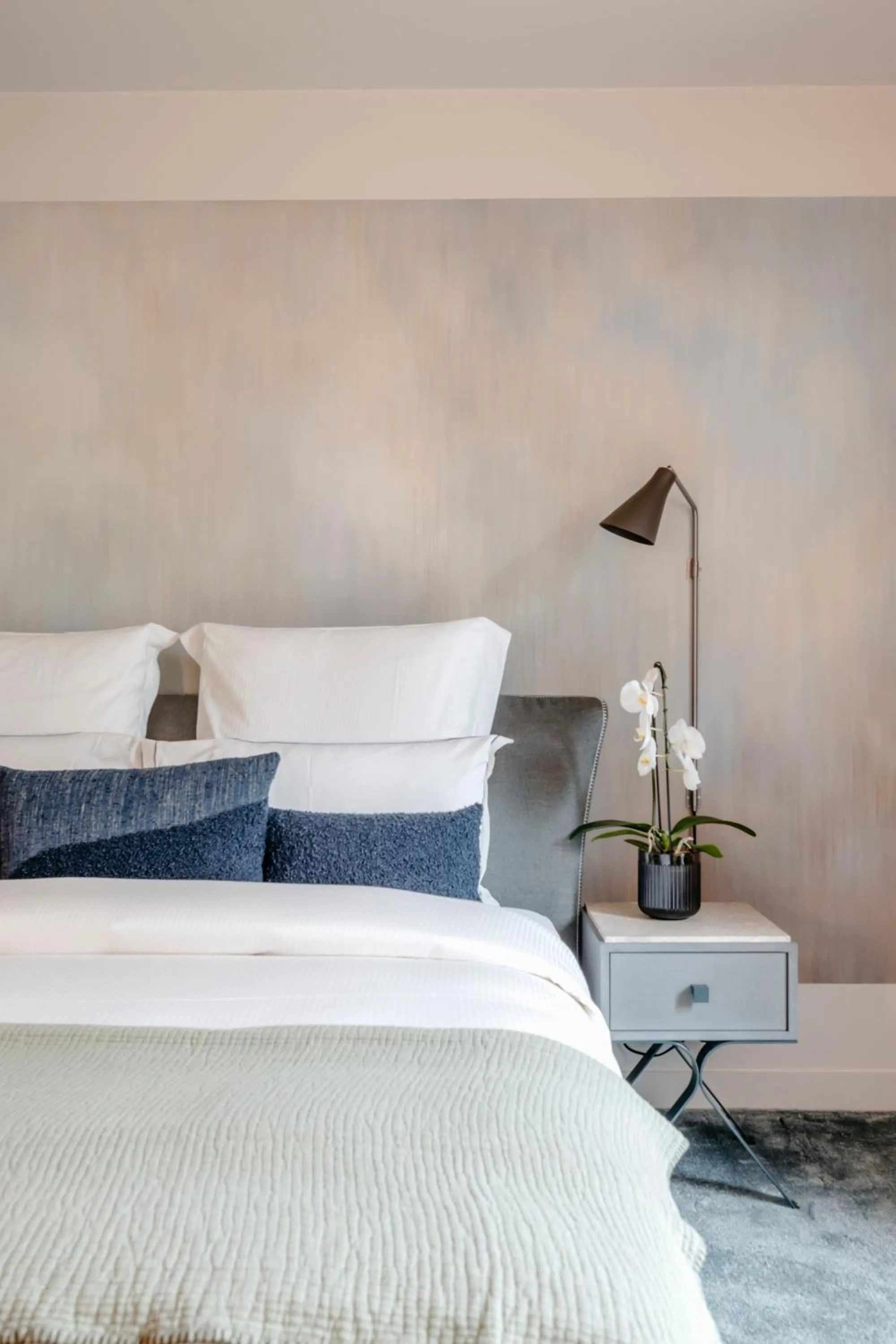 Bedroom, Bed in Hotel de Pourtales