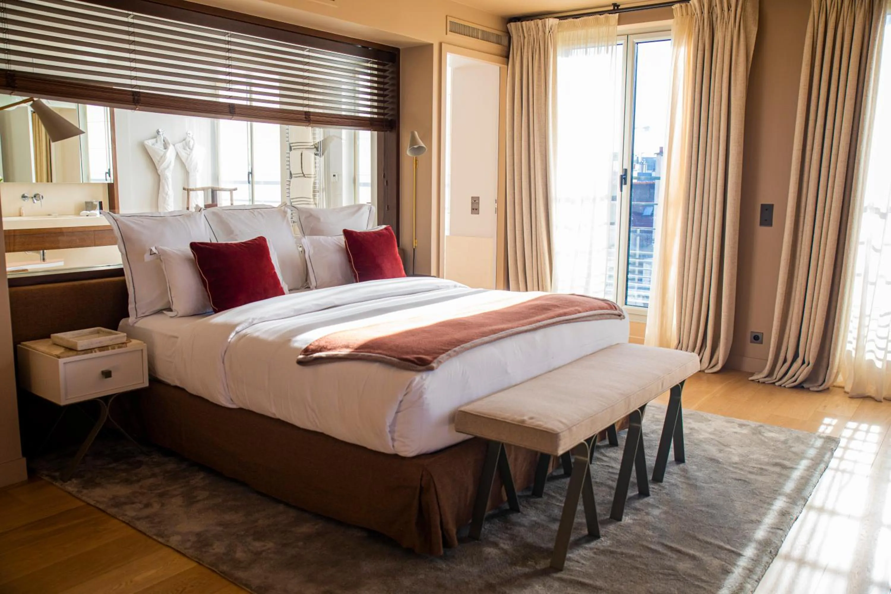 Bed in Hotel de Pourtales