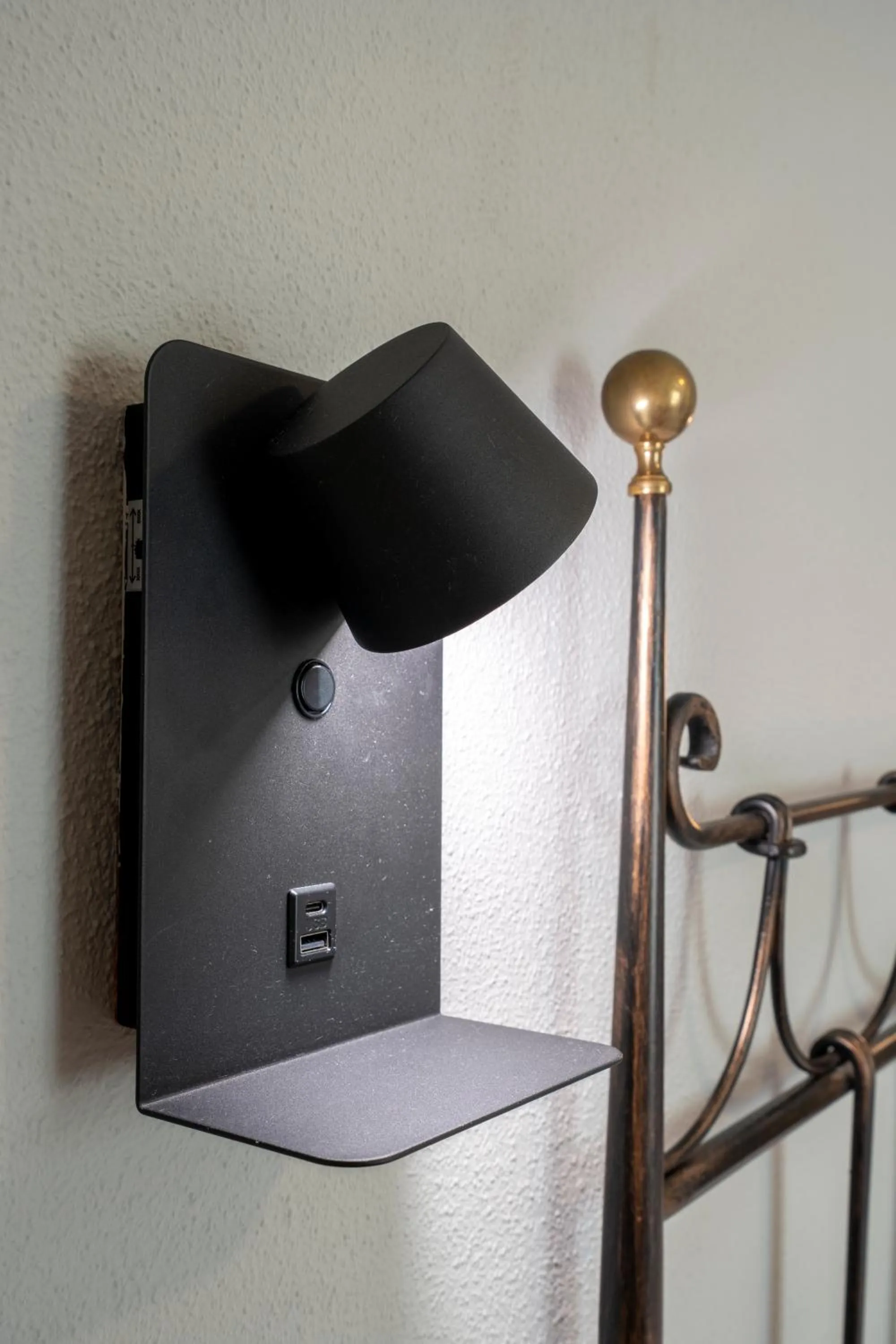 TV and multimedia in Hostal La Posada