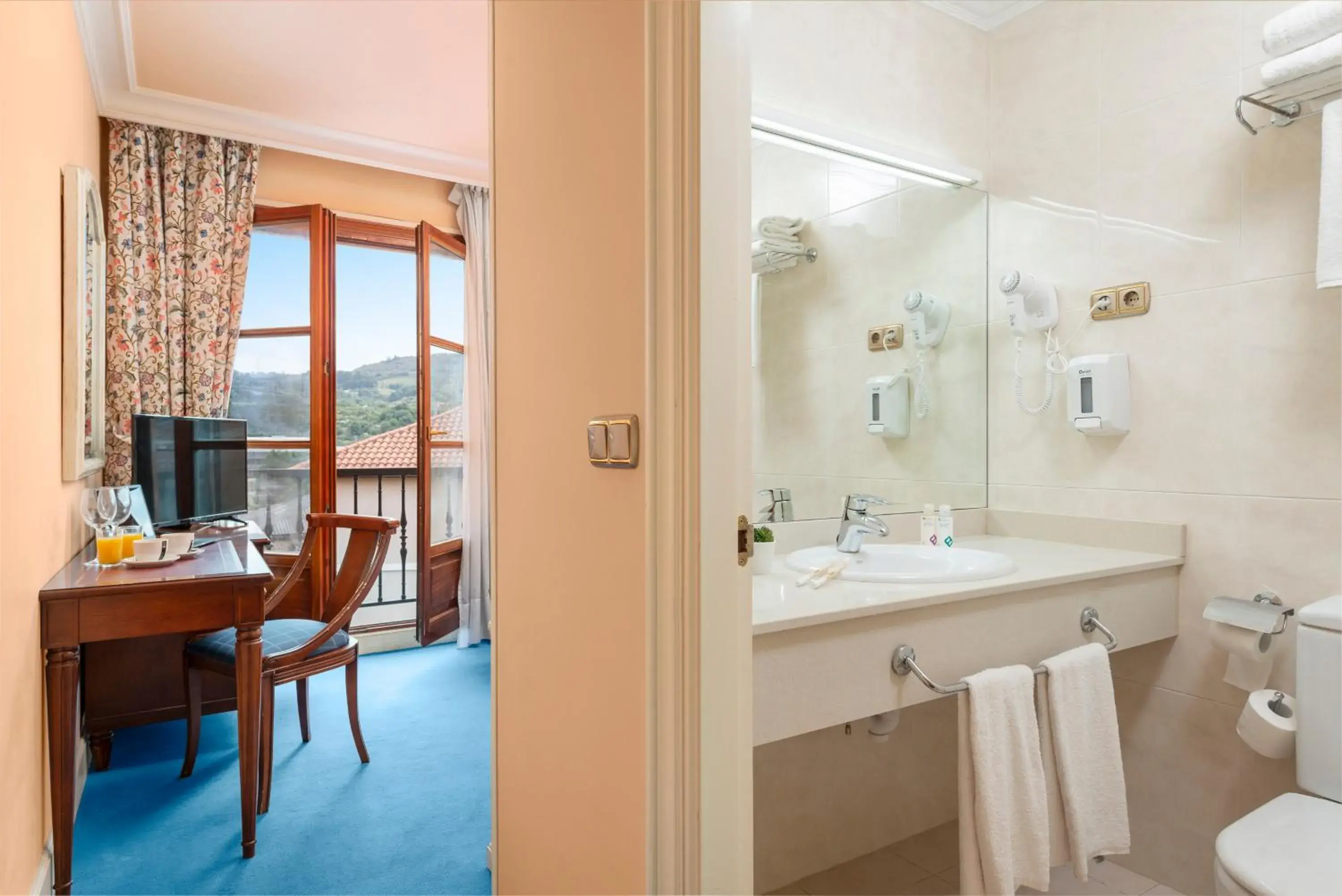 Photo of the whole room in Hospedium Hotel Sky Blu Sondika Photo of the whole room in Hospedium Hotel Sky Blu Sondika