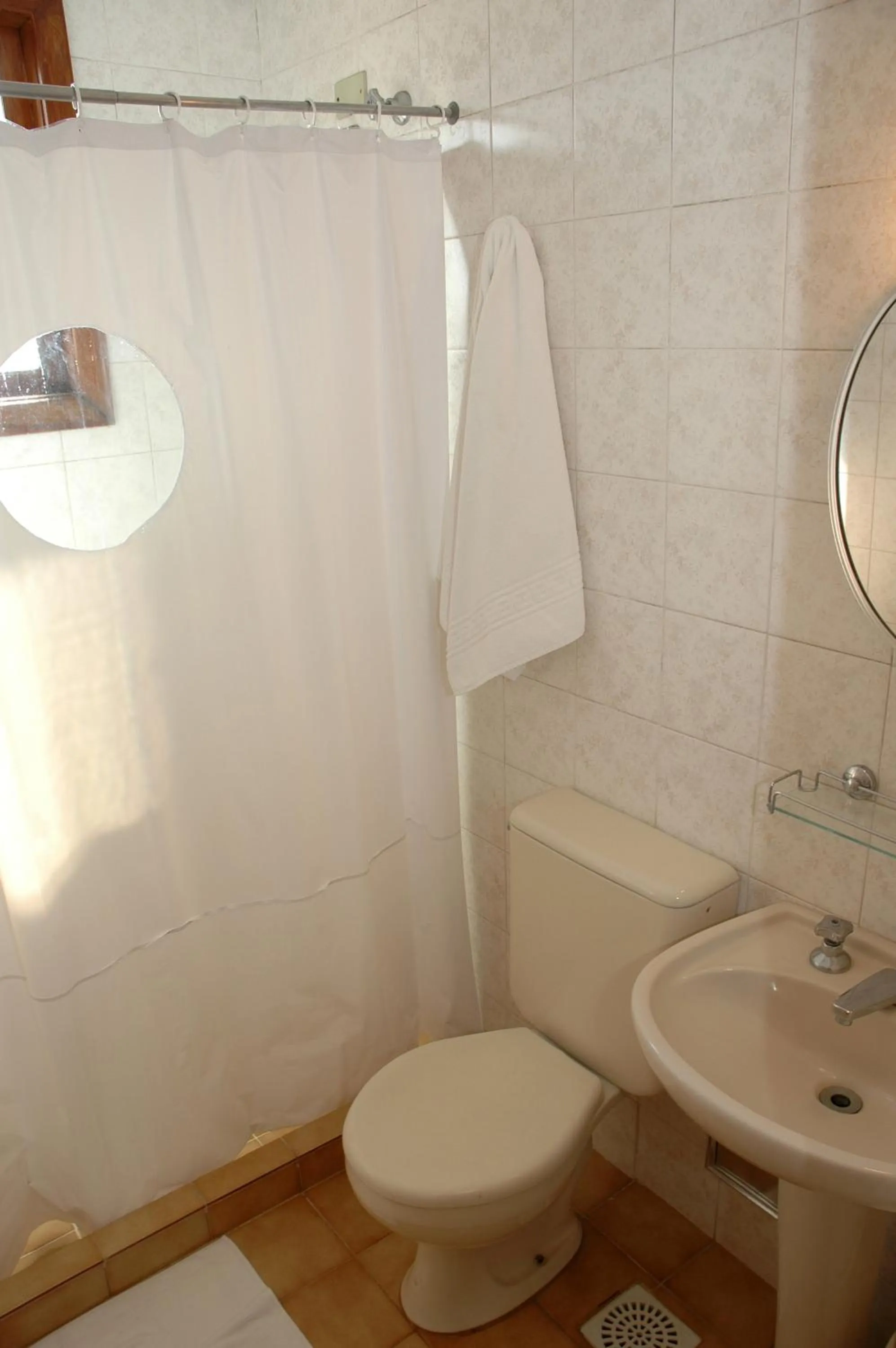 Bathroom in Hotel Porto Alegre