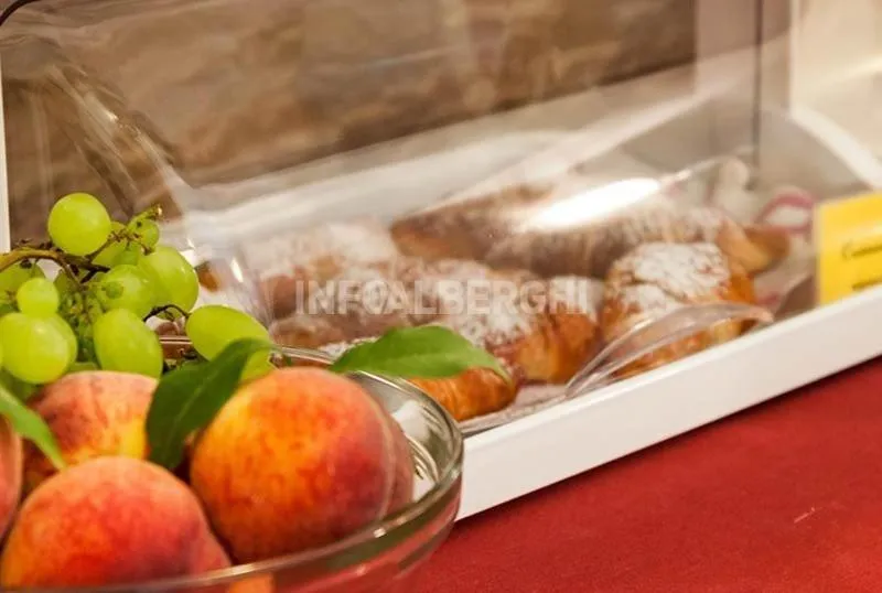 Buffet breakfast in Hotel La Pergola