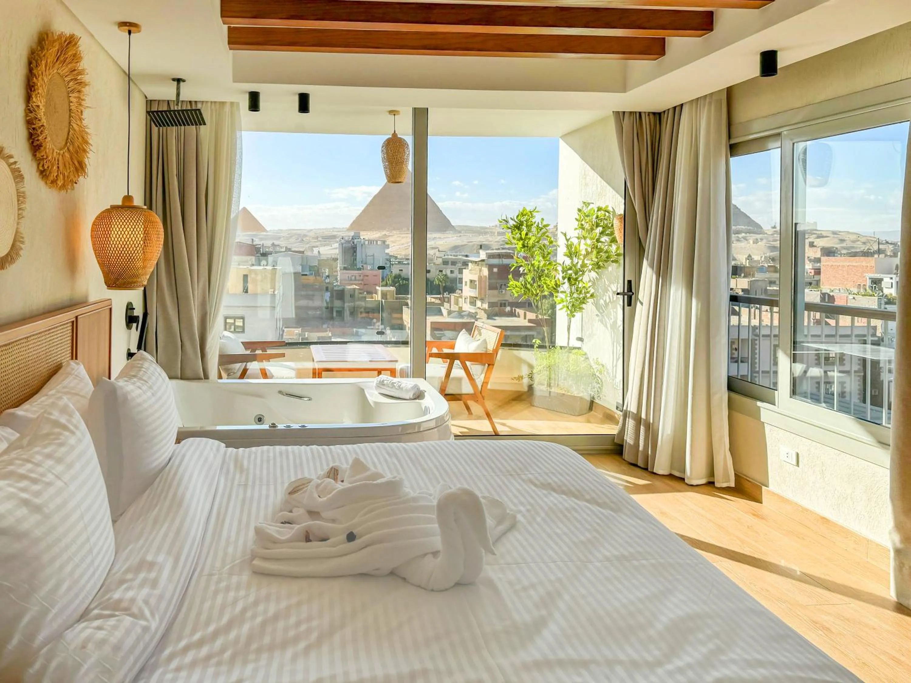 Bed in Galaxy Pyramids View INN