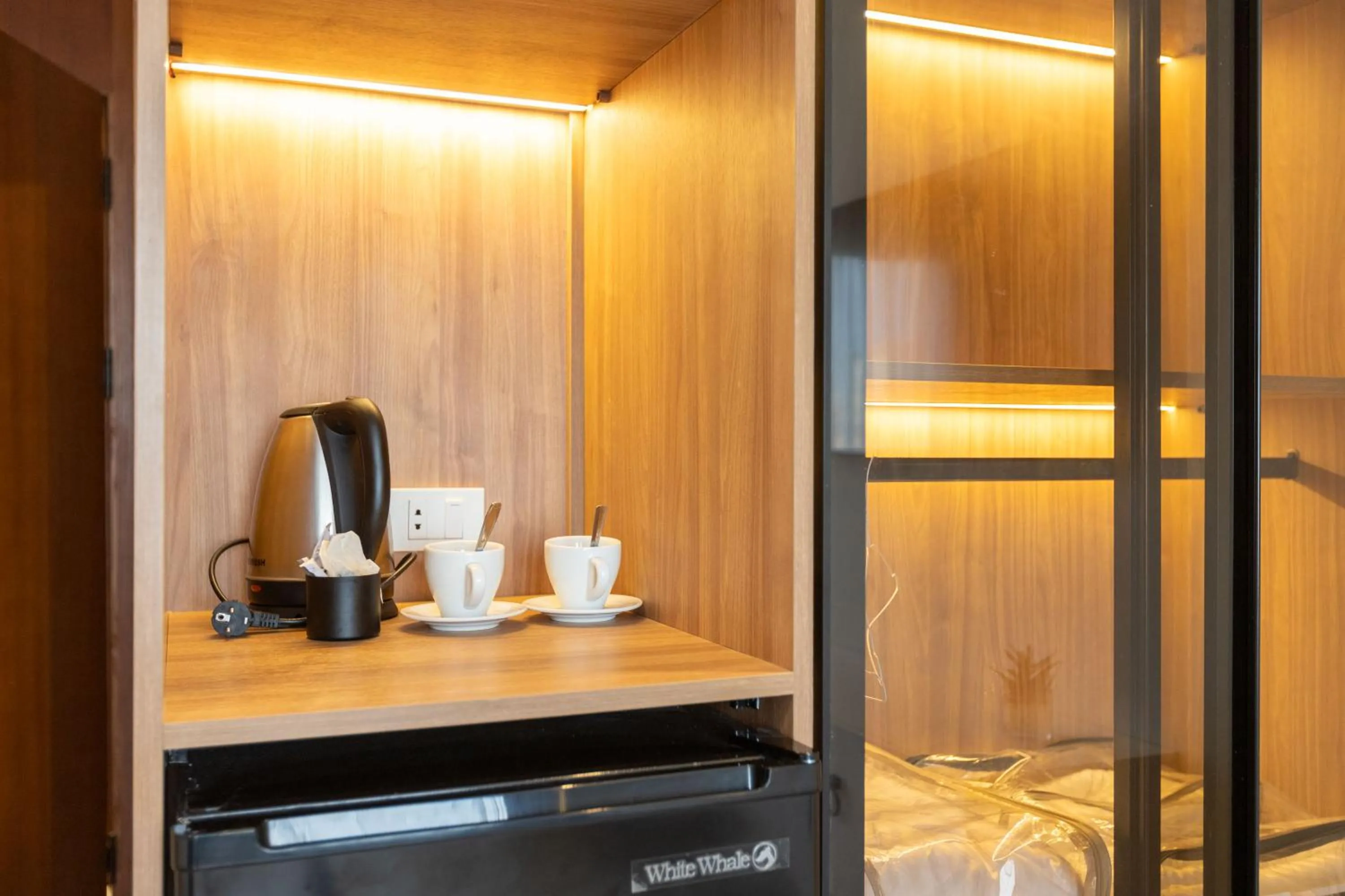 Coffee/tea facilities in Galaxy Pyramids View INN