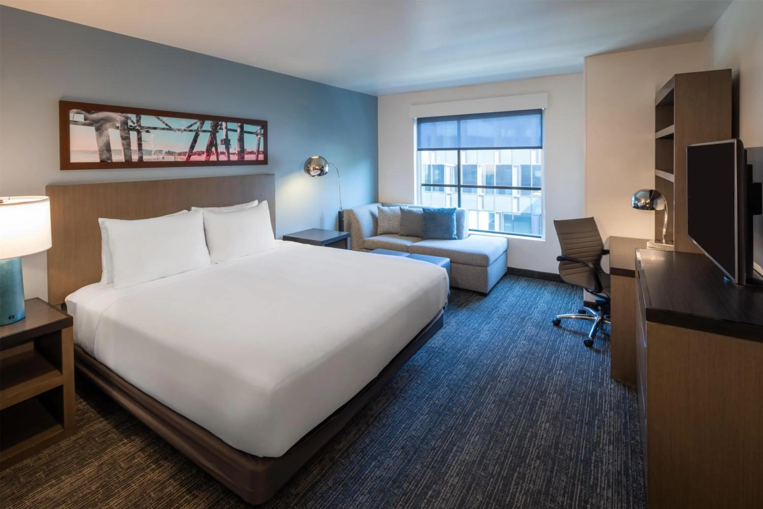 Bedroom, Bed in Hyatt House Seattle Downtown