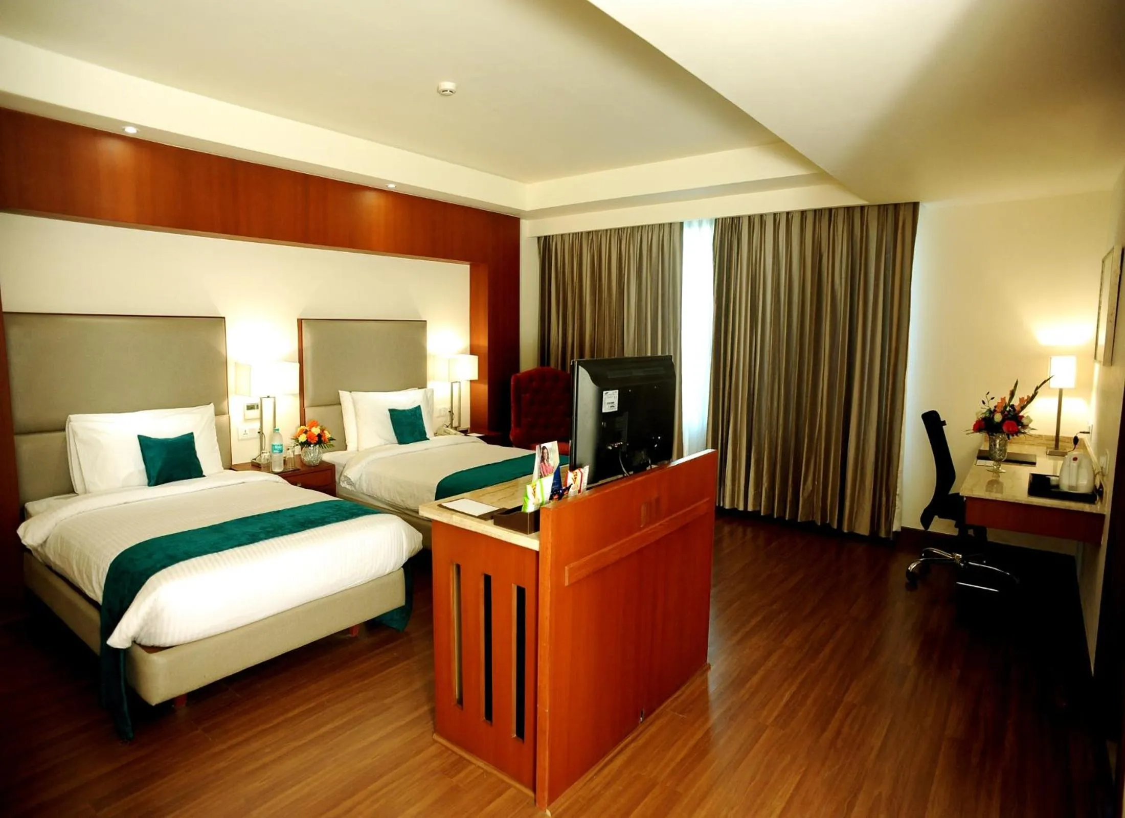 Photo of the whole room, Bed in Sarovar Portico- Jalandhar
