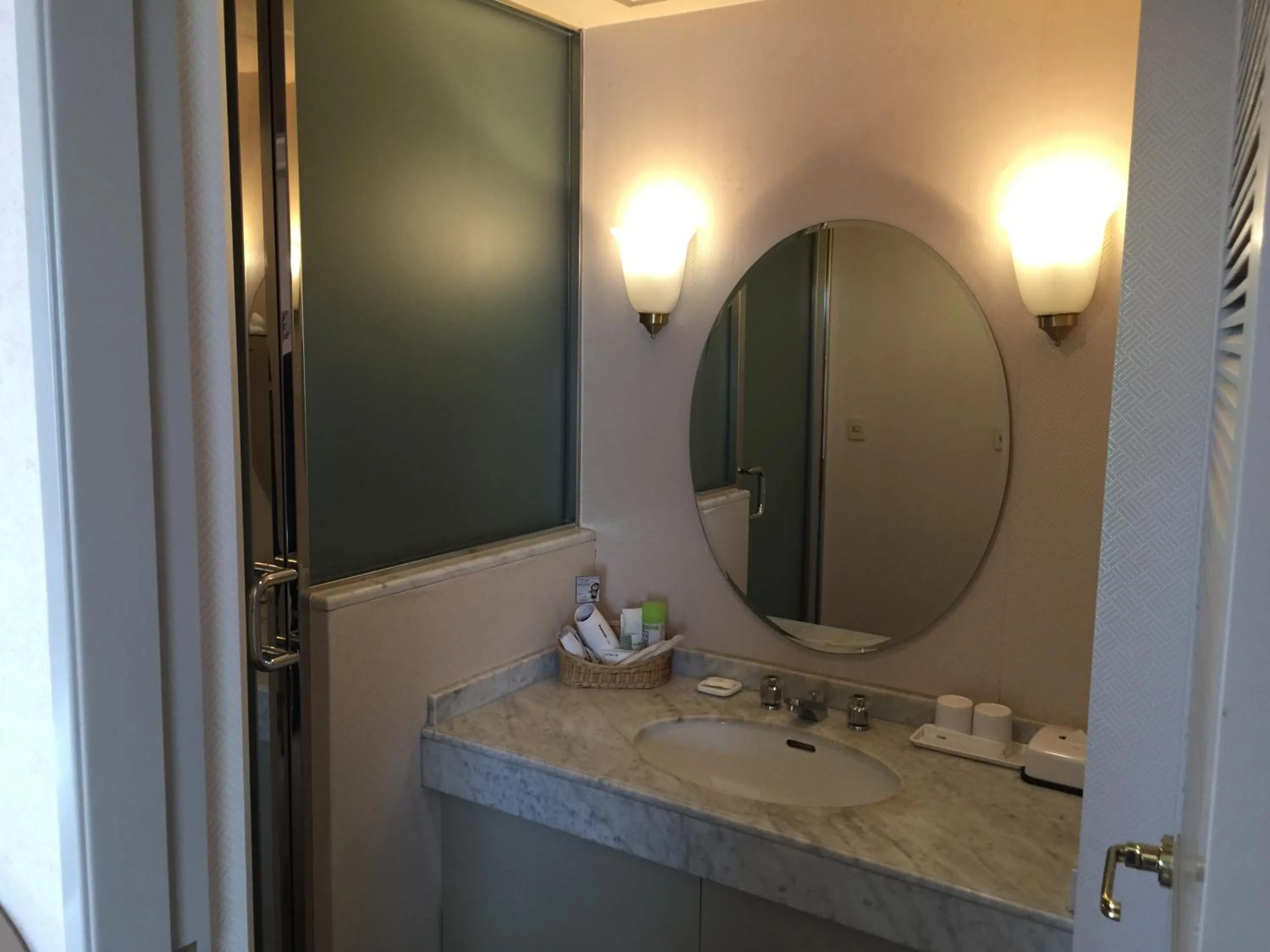 Toilet in Hotel New Omi