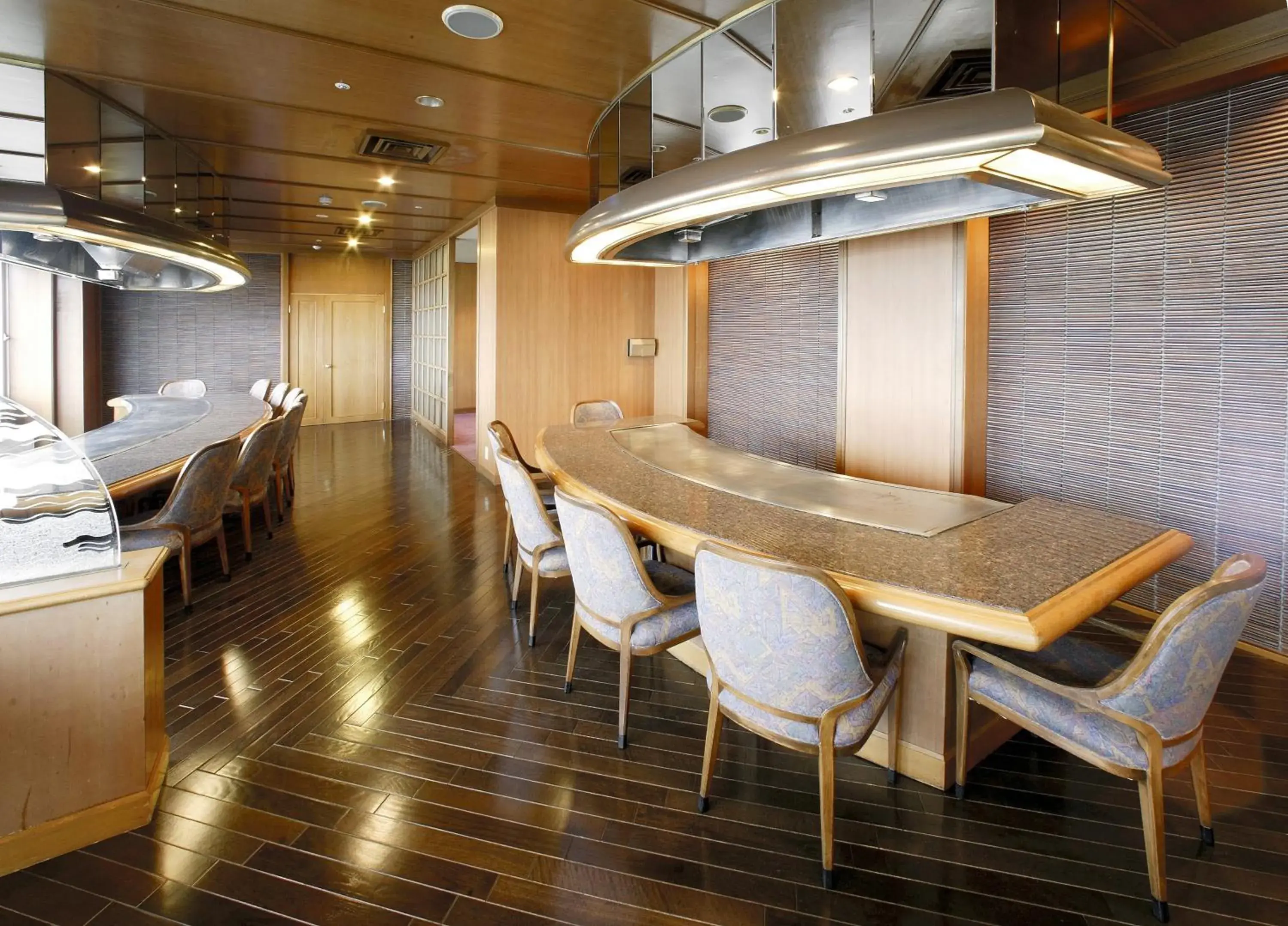 Restaurant/places to eat in Hotel New Omi Restaurant/places to eat in Hotel New Omi