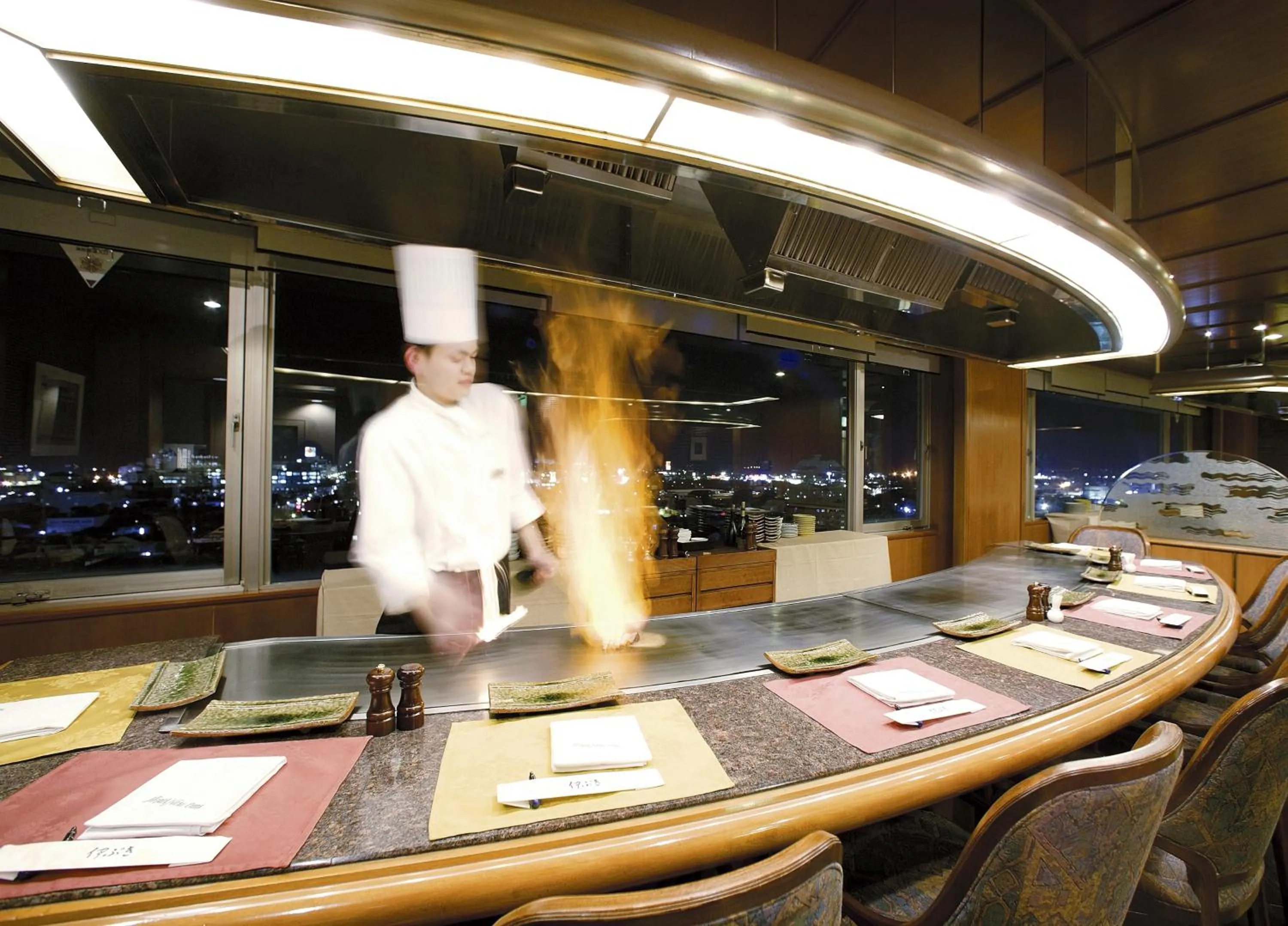 Restaurant/places to eat in Hotel New Omi