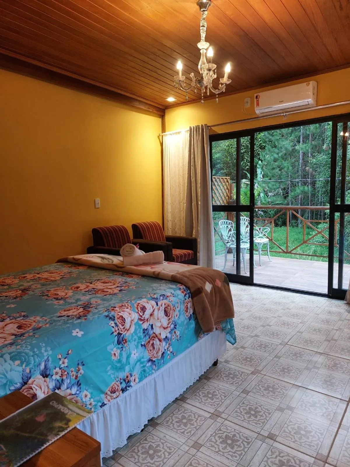 Bed in Pousada Lisieux