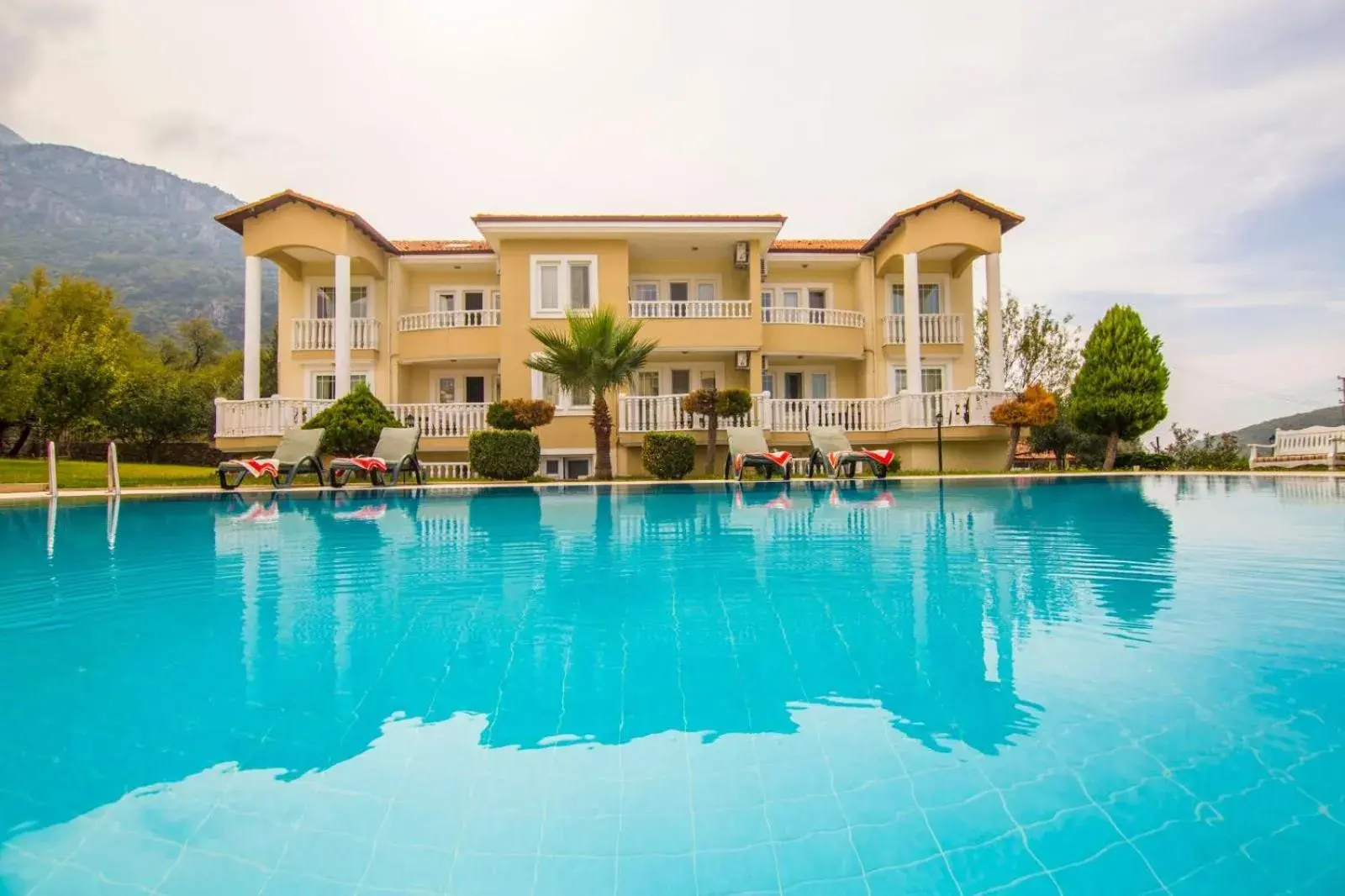 Gold Lion Hotel Gold Lion Hotel