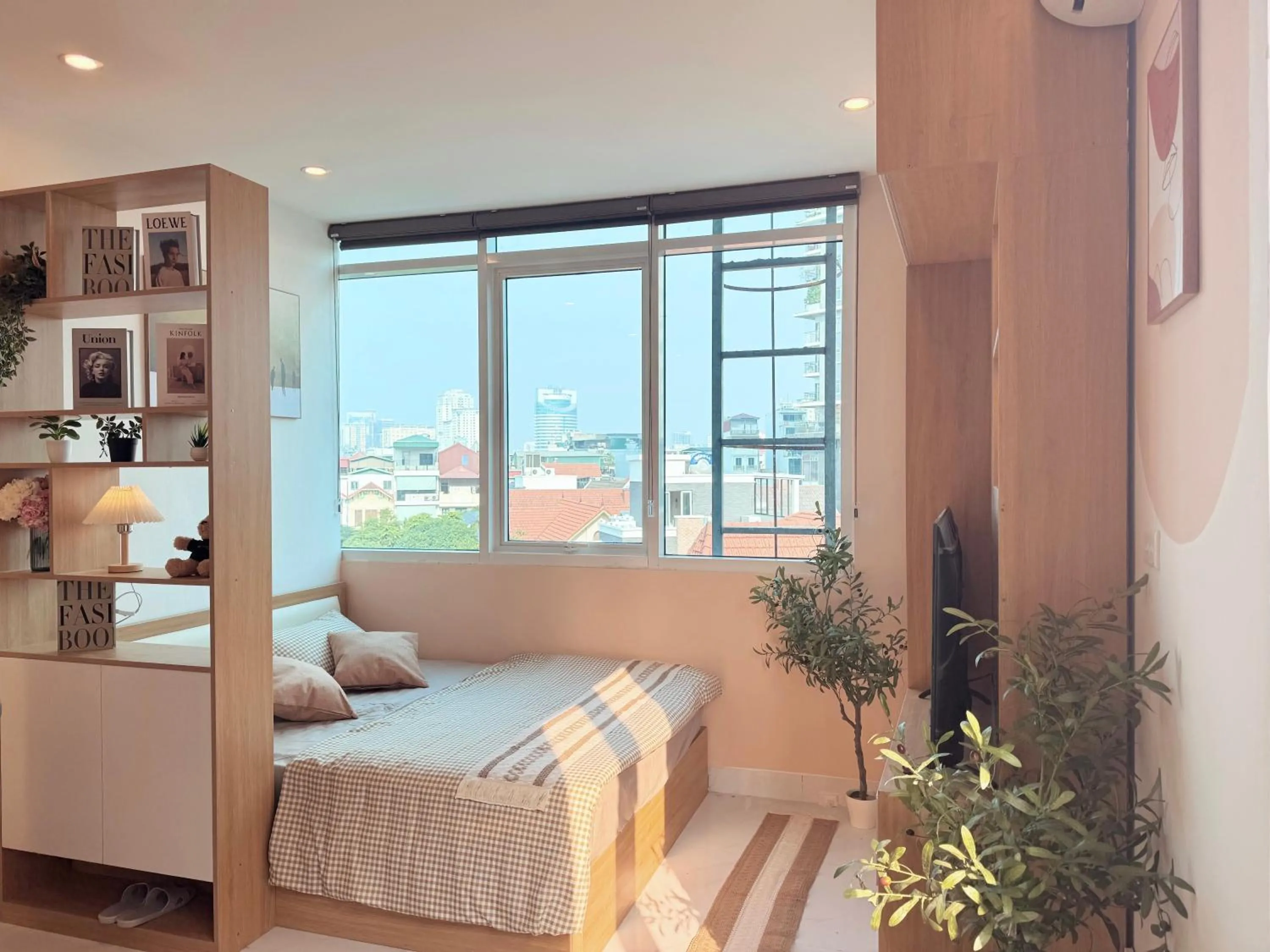 The Little Hanoi - Super Central Apartment