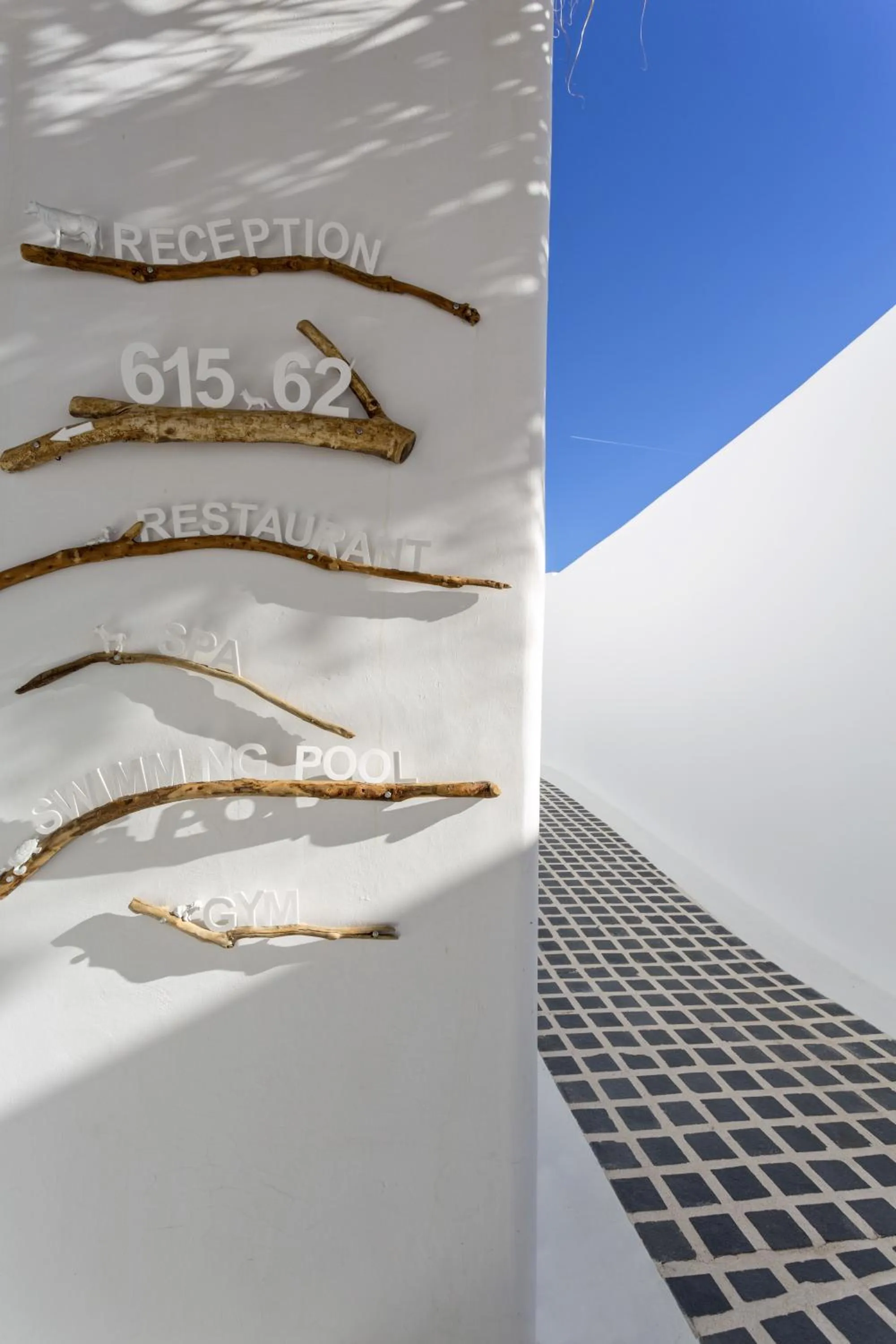 Day in Myconian Utopia Relais & Chateaux