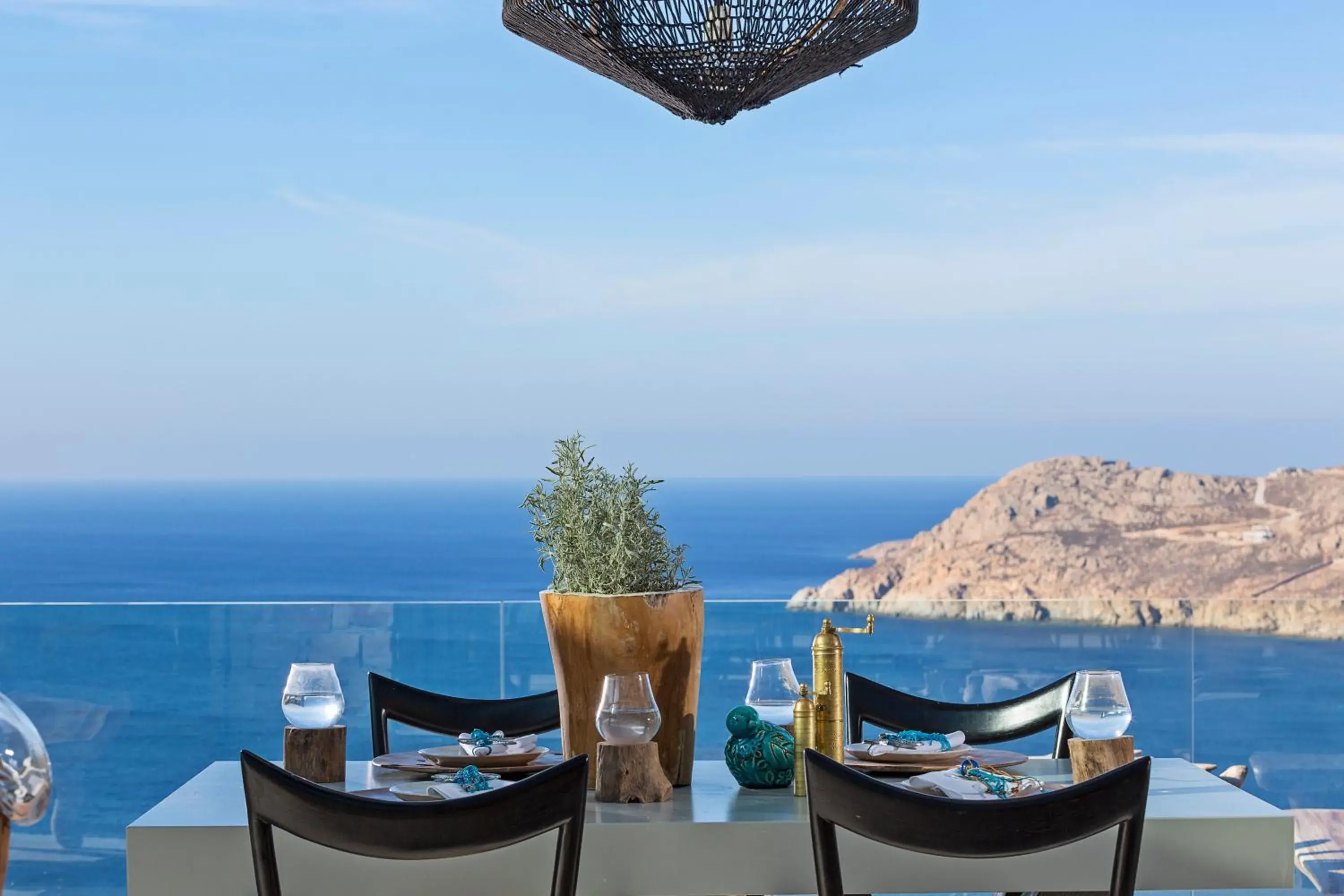 Restaurant/places to eat in Myconian Utopia Relais & Chateaux Restaurant/places to eat in Myconian Utopia Relais & Chateaux