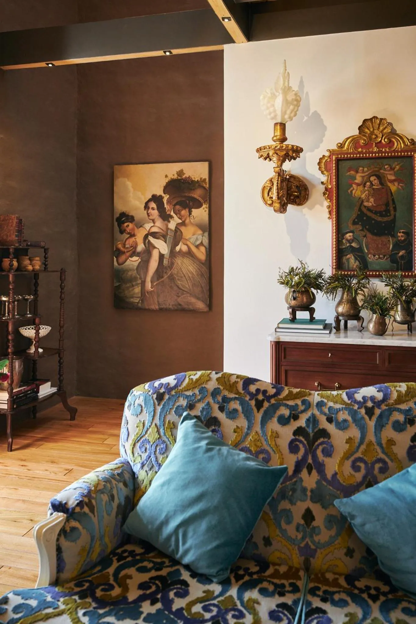 Living room in Casa Santa Clara - Colonial Boutique Hotel