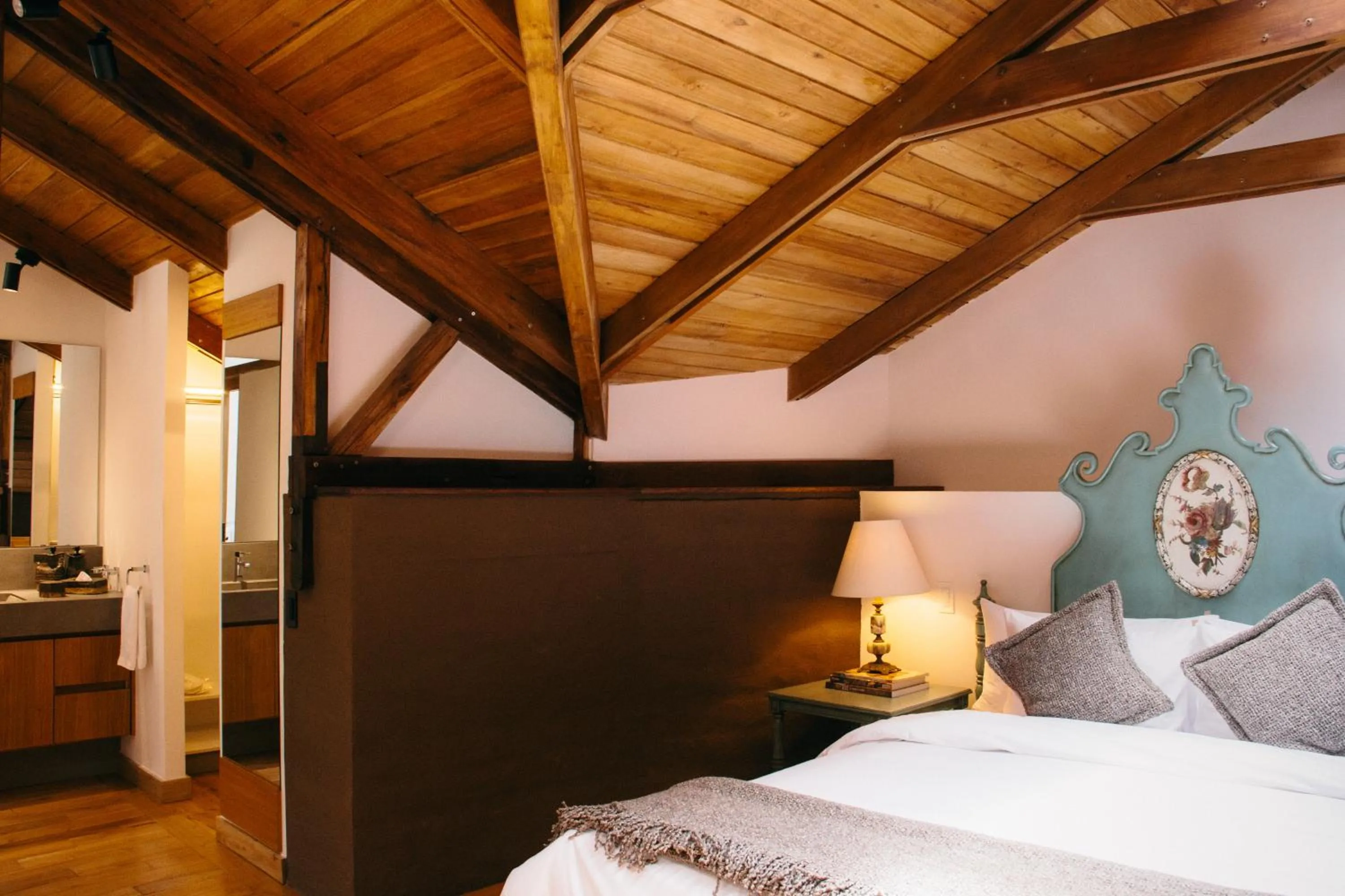 Bed in Casa Santa Clara - Colonial Boutique Hotel