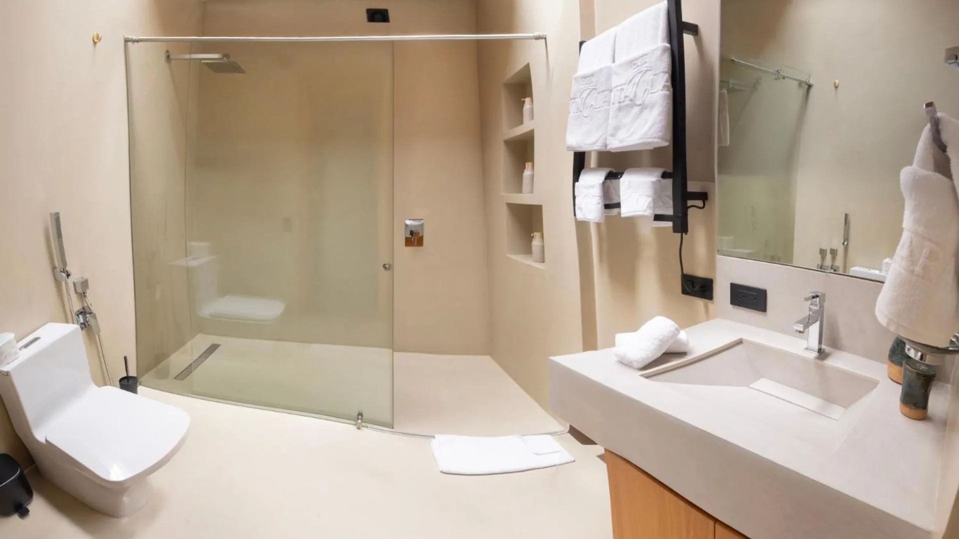 Shower in Casa Santa Clara - Colonial Boutique Hotel