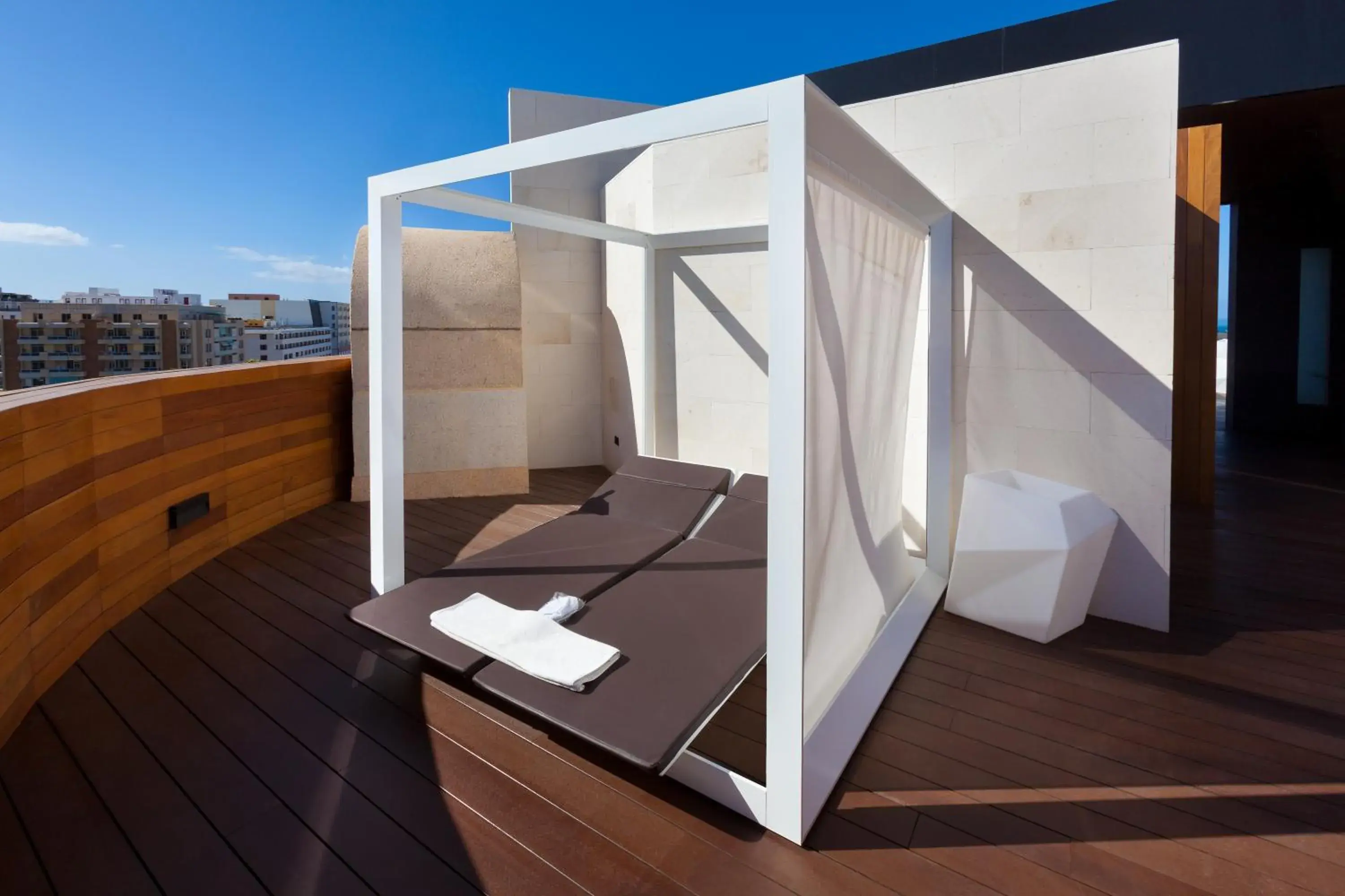 Lounge or bar in Tigotan Lovers & Friends Playa de las Americas - Adults Only (+18) Lounge or bar in Tigotan Lovers & Friends Playa de las Americas - Adults Only (+18)