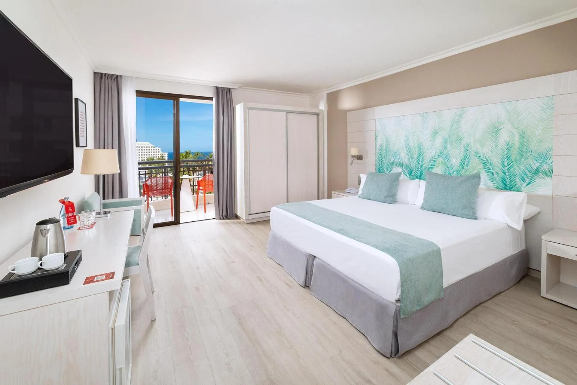 Photo of the whole room, Bed in Tigotan Lovers & Friends Playa de las Americas - Adults Only (+18)