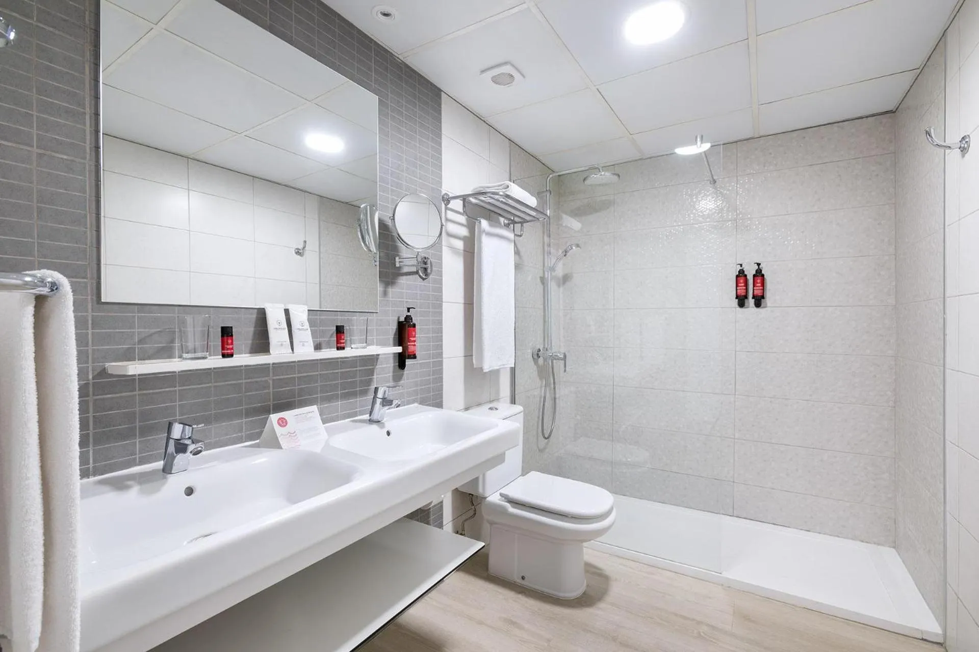 Bathroom in Tigotan Lovers & Friends Playa de las Americas - Adults Only (+18)