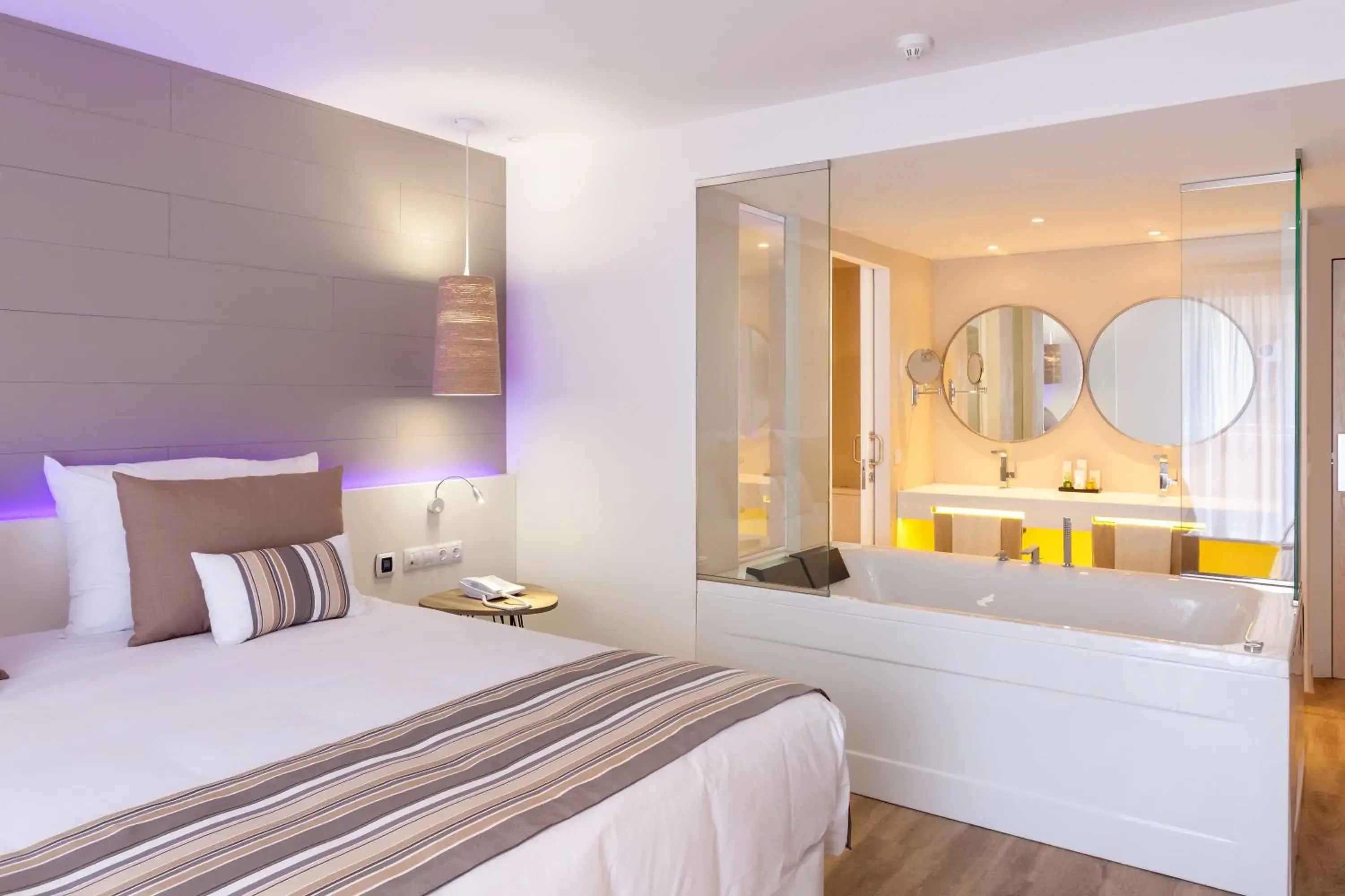 Bedroom, Bed in Tigotan Lovers & Friends Playa de las Americas - Adults Only (+18) Bedroom, Bed in Tigotan Lovers & Friends Playa de las Americas - Adults Only (+18)