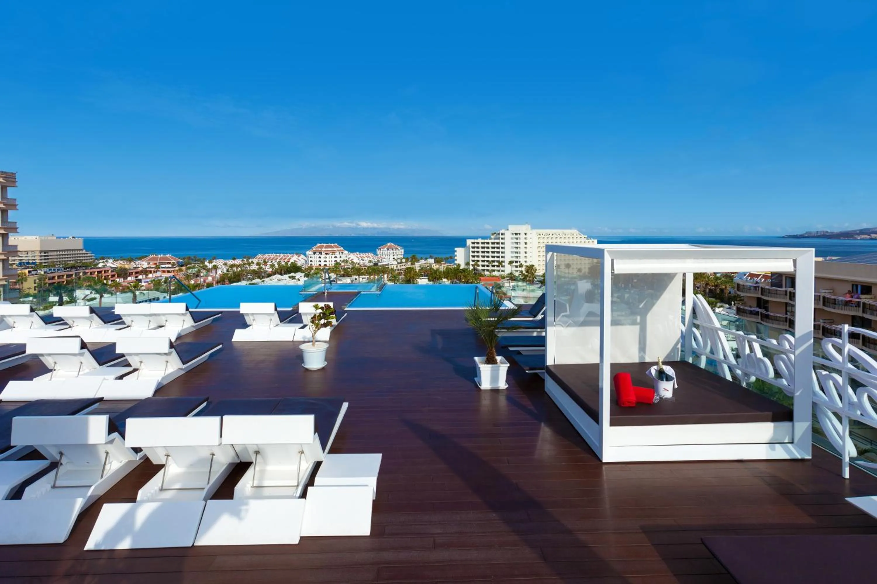 Balcony/Terrace in Tigotan Lovers & Friends Playa de las Americas - Adults Only (+18)