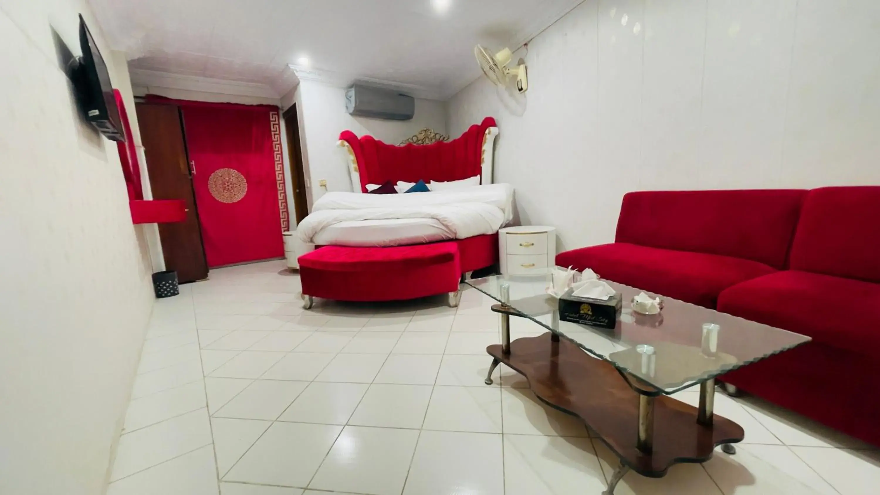 Deluxe Double or Twin Room in Hotel New Mid City Multan Deluxe Double or Twin Room in Hotel New Mid City Multan