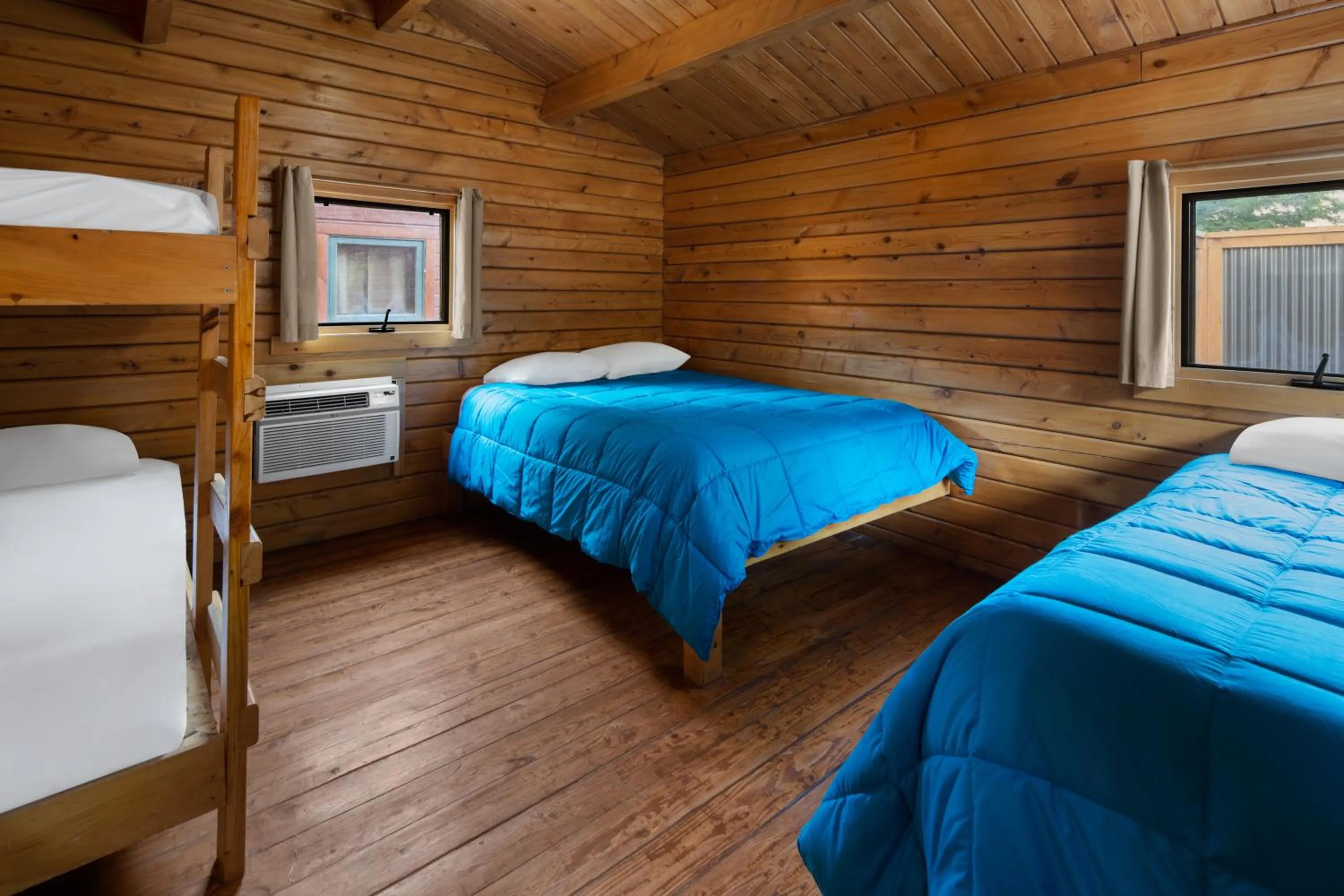 Bed in Sun Outdoors Arches Gateway