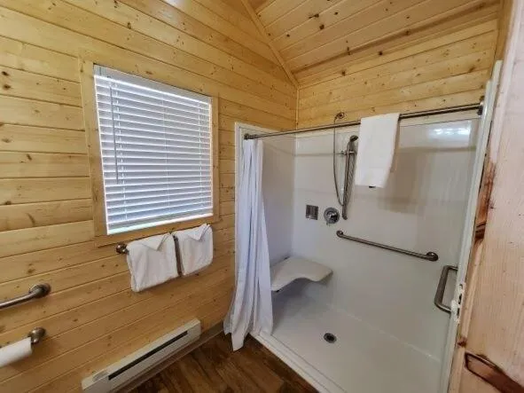 Bathroom in Sun Outdoors Arches Gateway