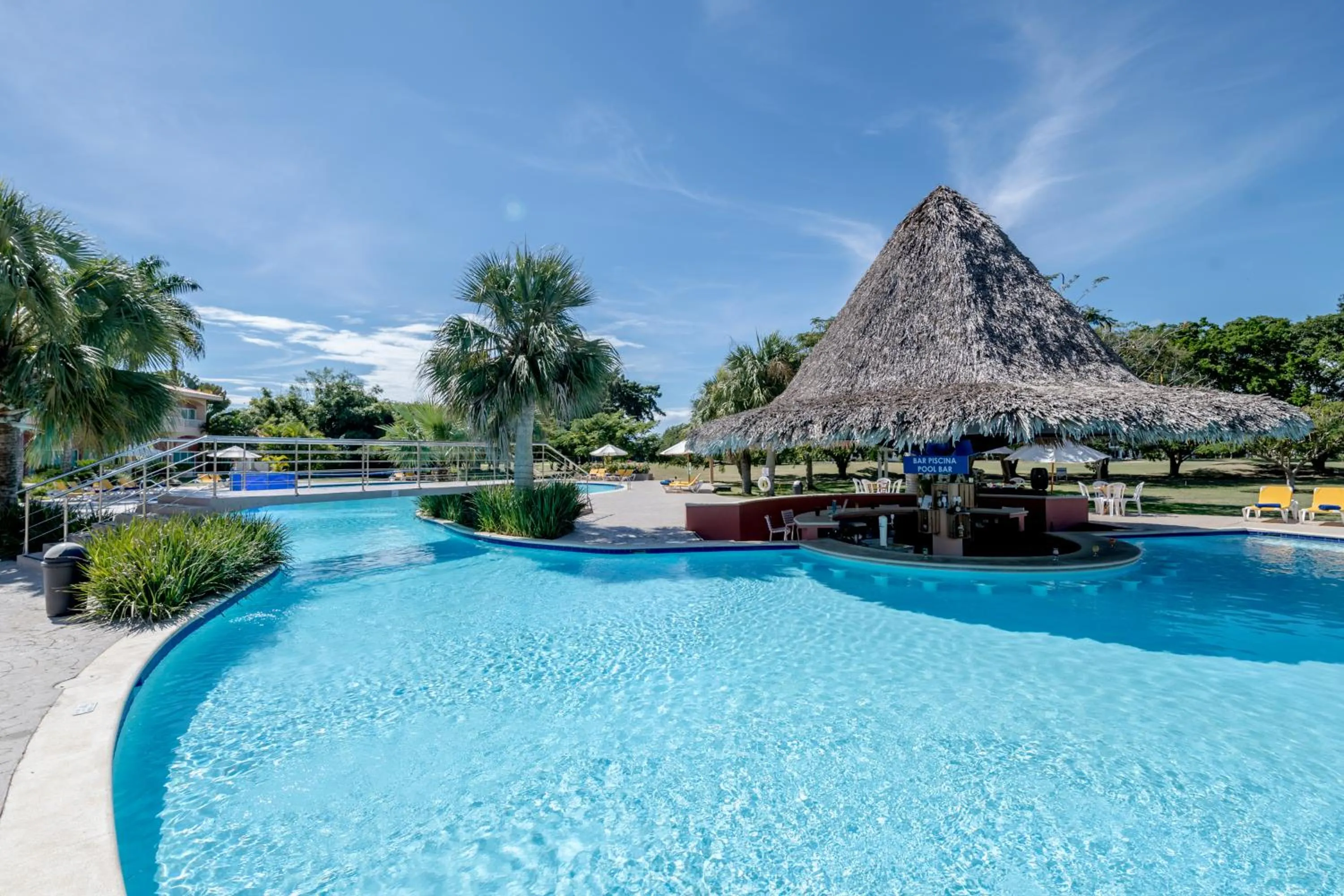 Swimming pool in Hodelpa Garden Suites - All Inclusive