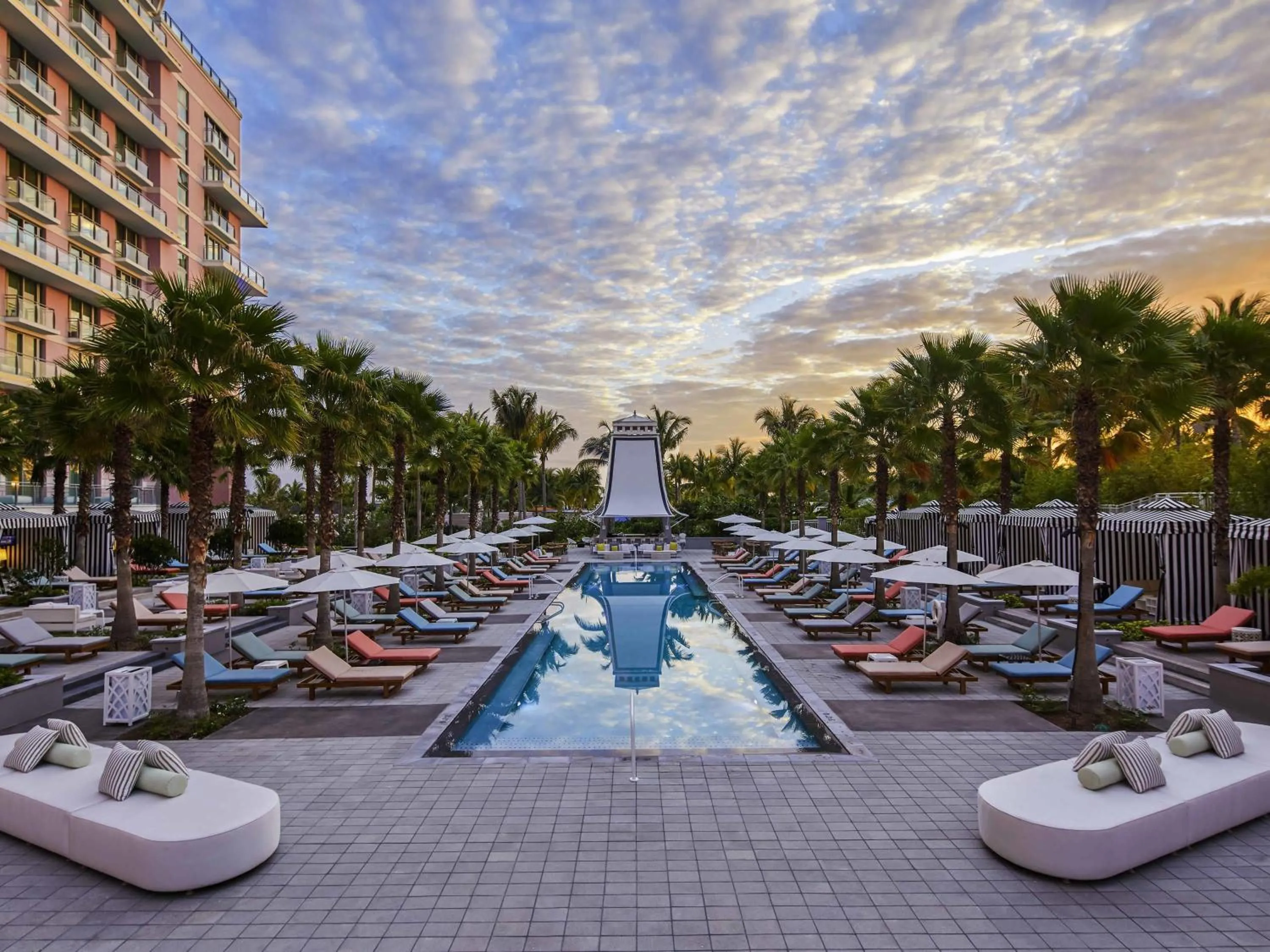 Restaurant/places to eat in SLS at Baha Mar