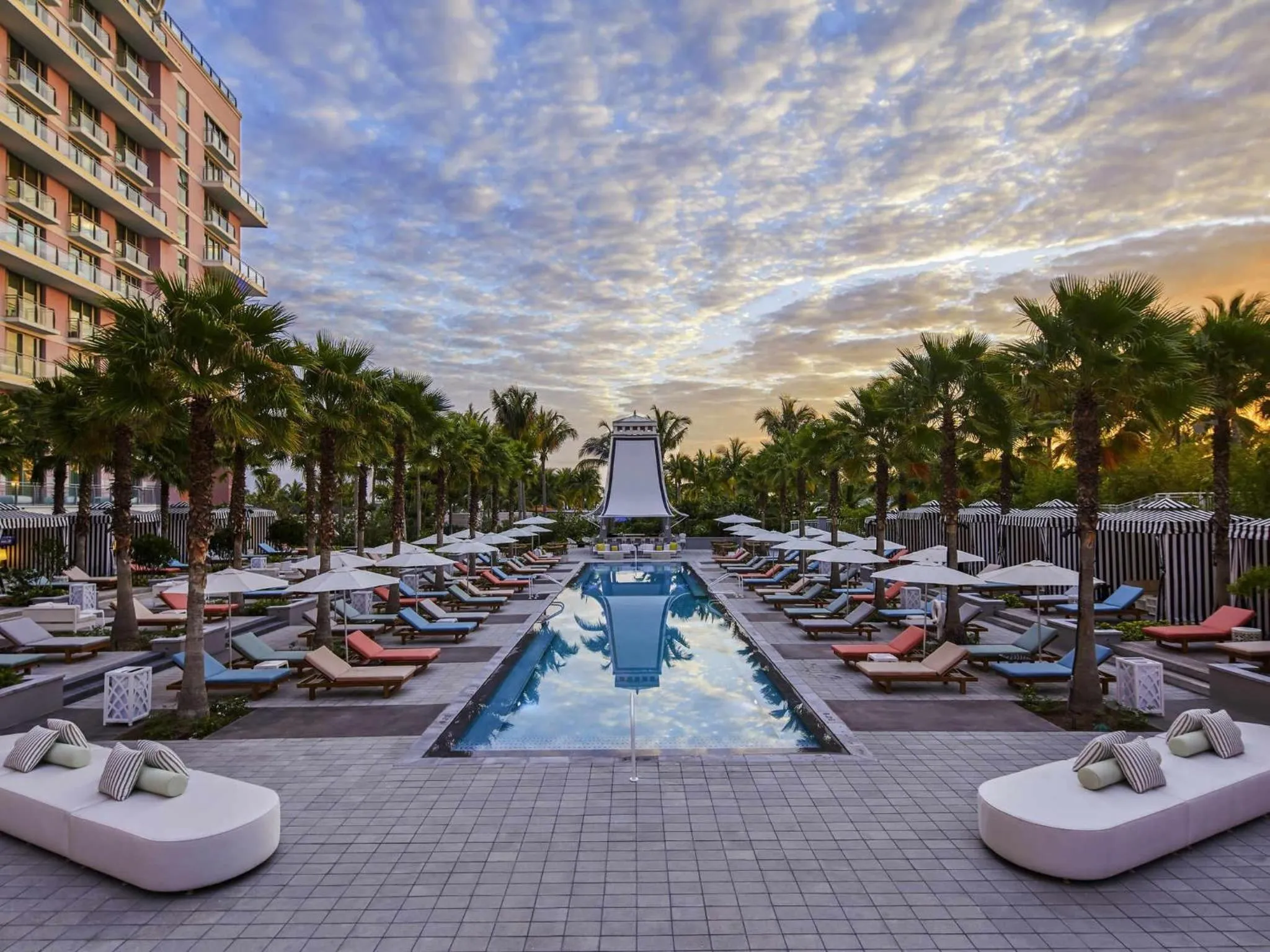 Restaurant/places to eat in SLS at Baha Mar
