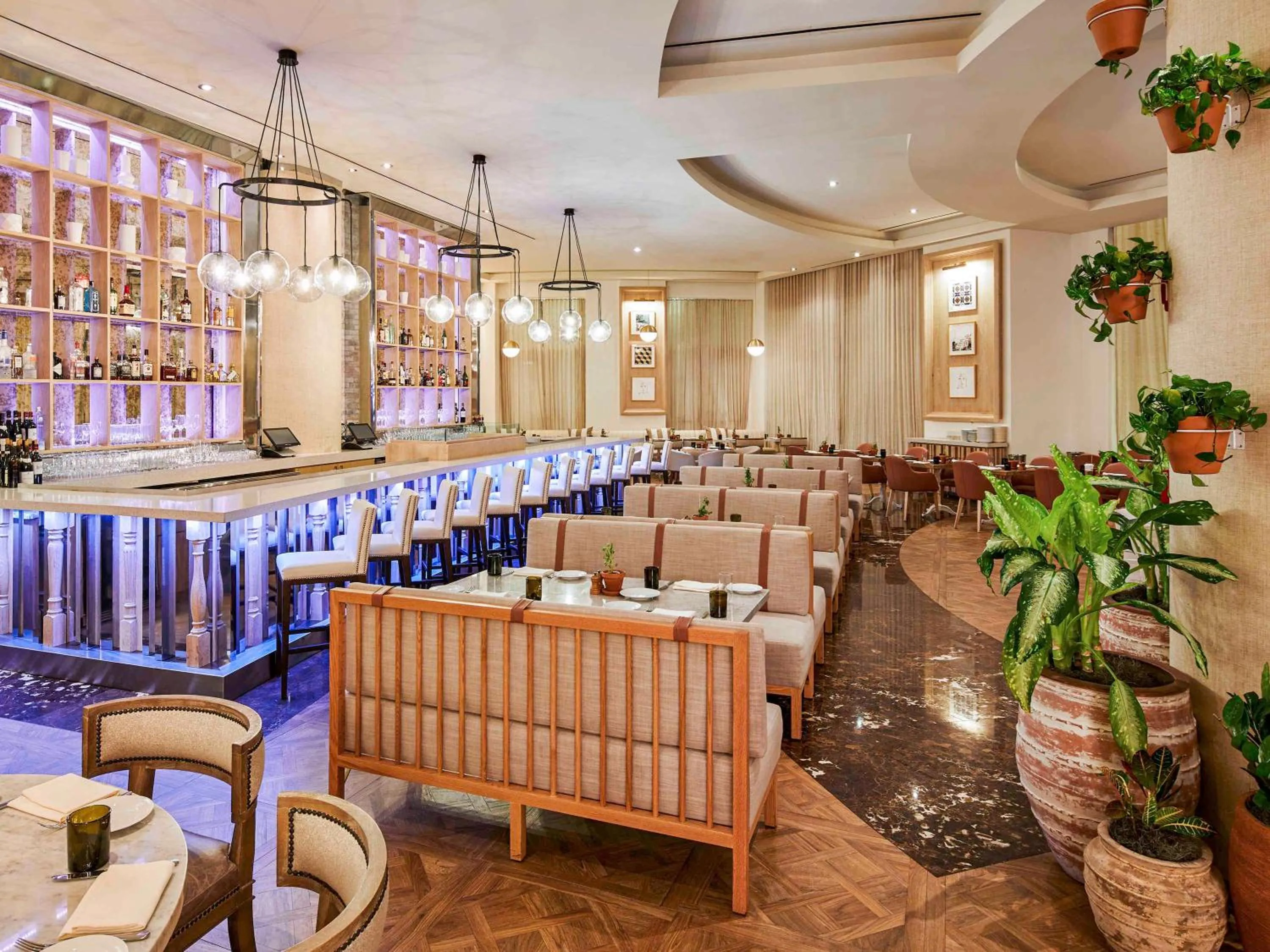 Restaurant/places to eat in SLS at Baha Mar