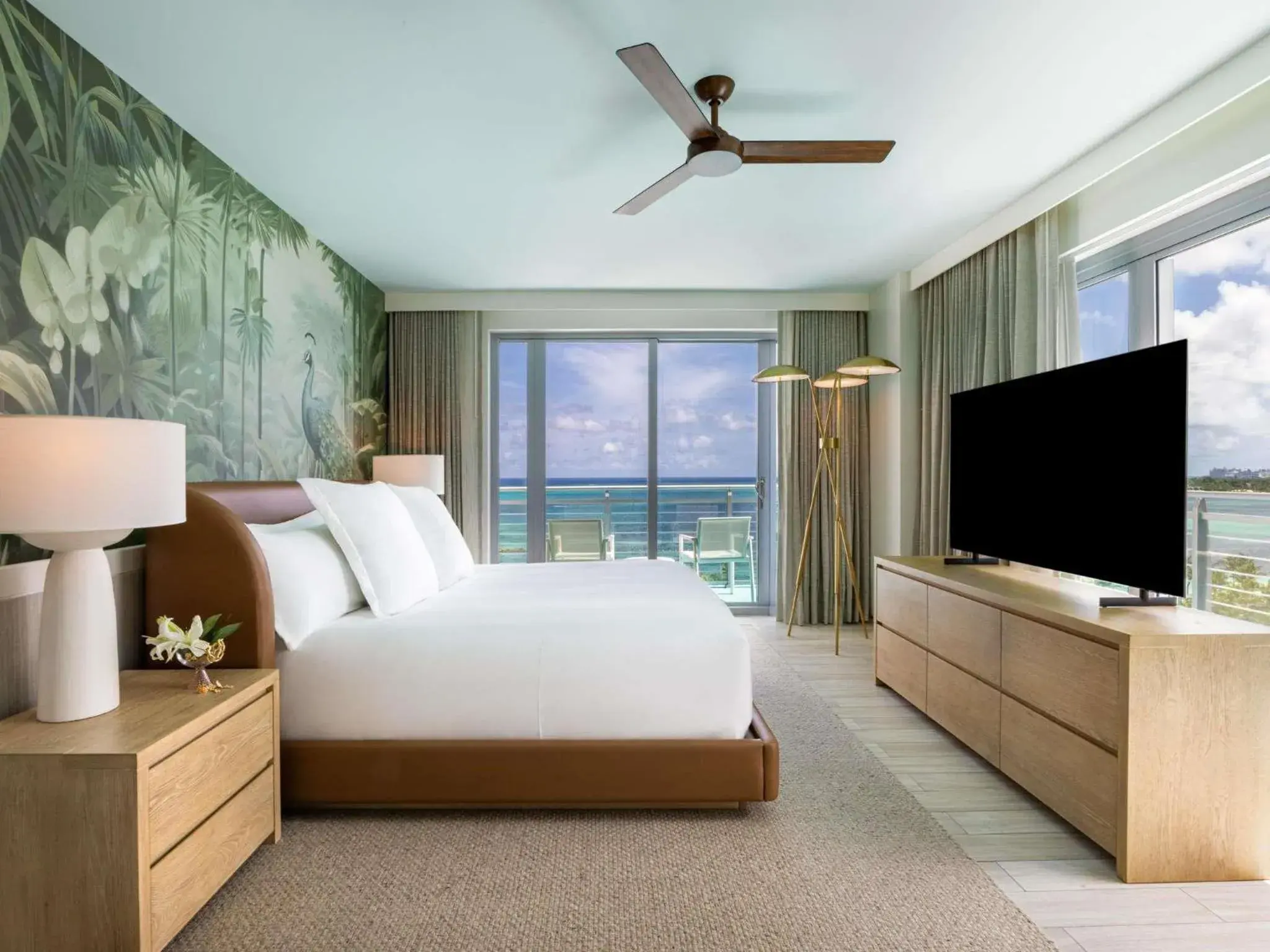 Property building, Bed in SLS at Baha Mar Property building, Bed in SLS at Baha Mar