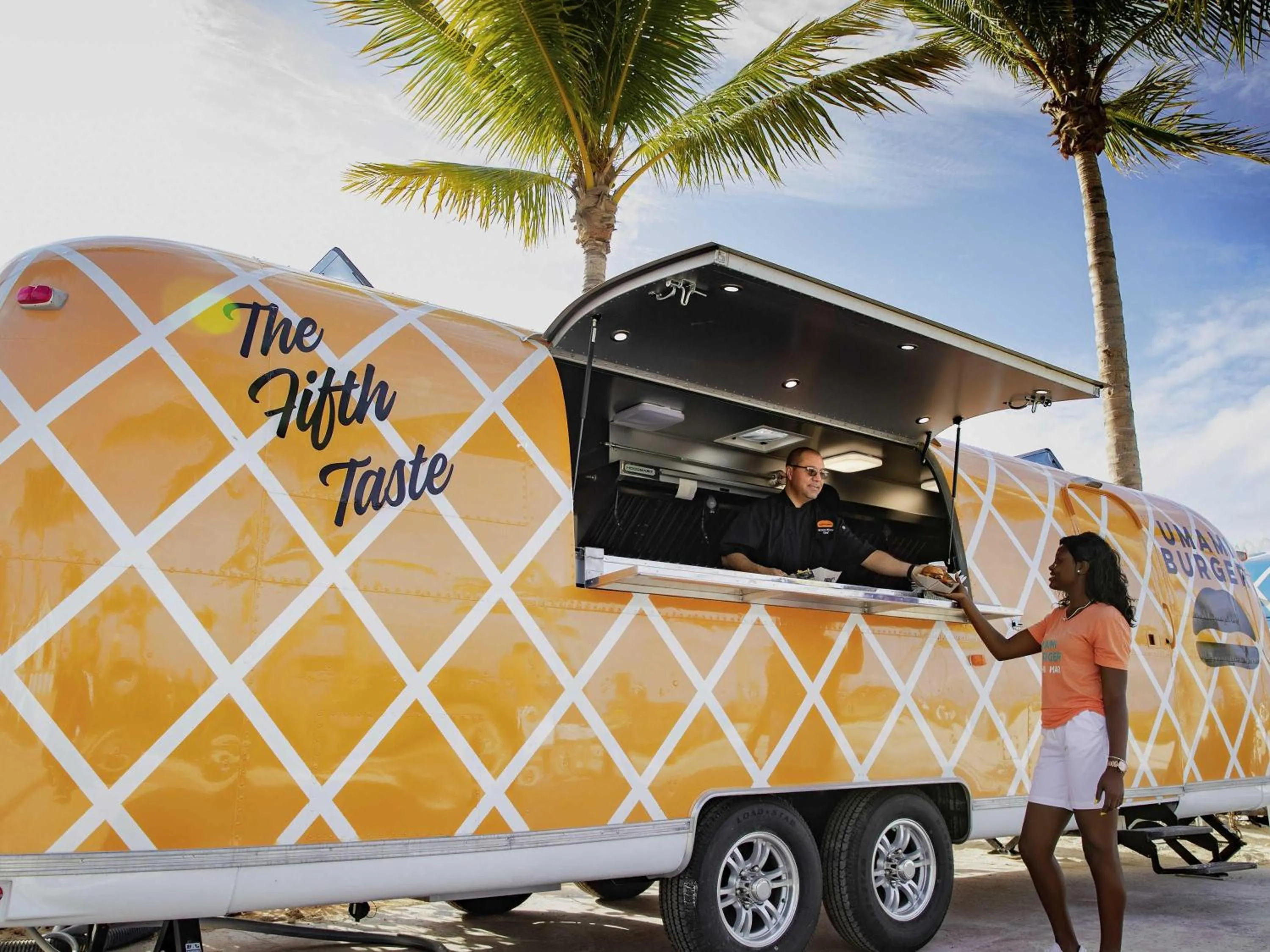 Restaurant/places to eat in SLS at Baha Mar