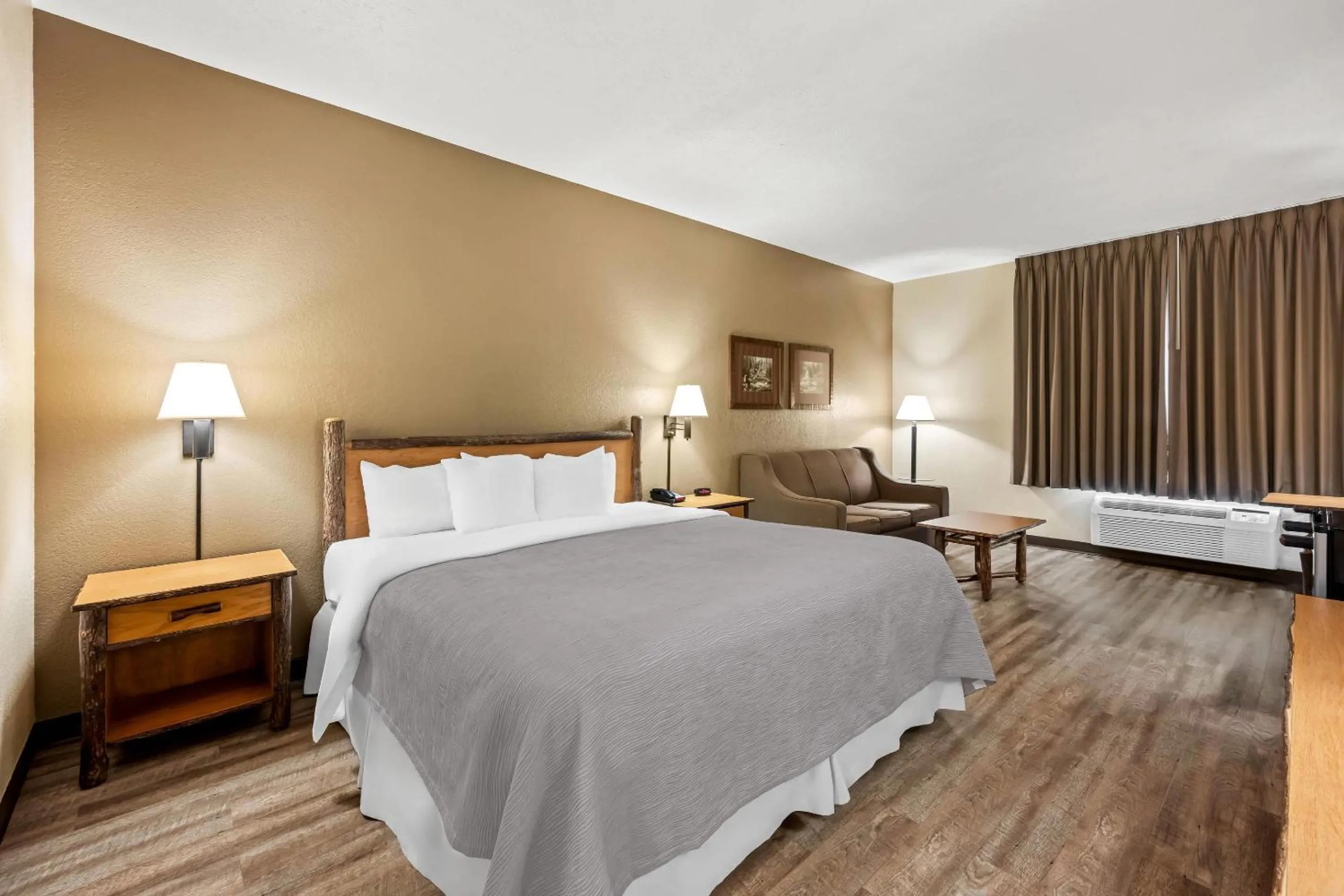 Bedroom, Bed in Quality Inn & Suites Big Stone Gap