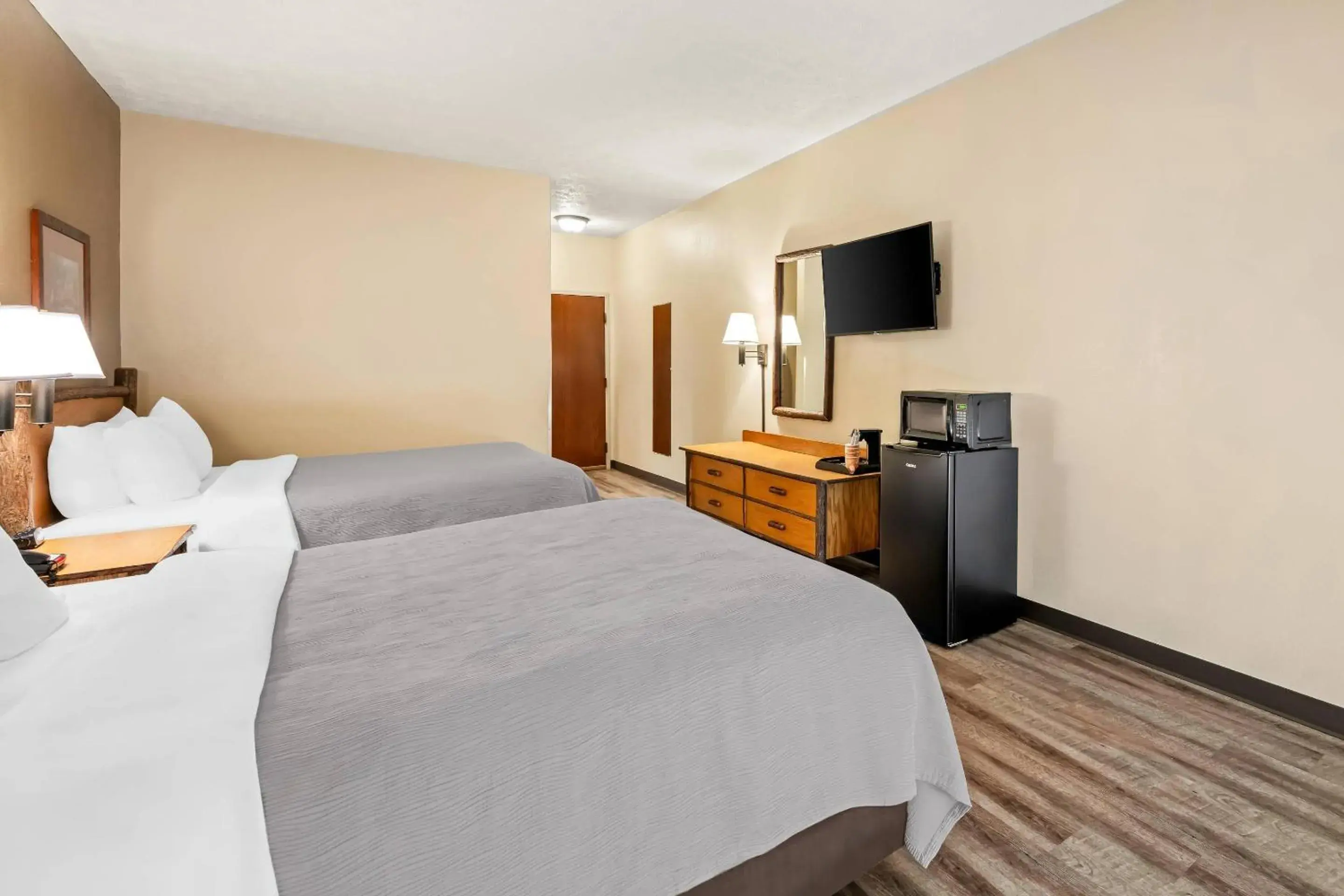 Bedroom, Bed in Quality Inn & Suites Big Stone Gap Bedroom, Bed in Quality Inn & Suites Big Stone Gap