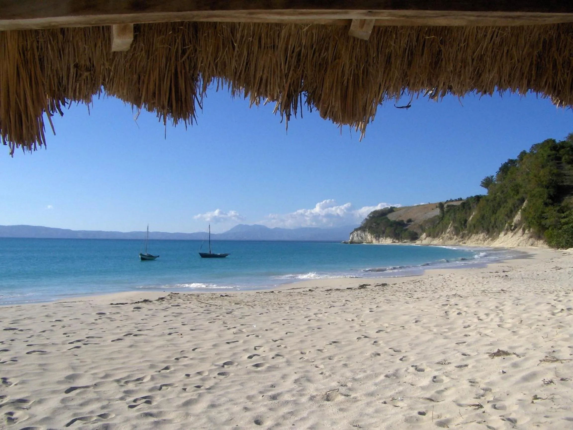 Beach in Suites la Colline
